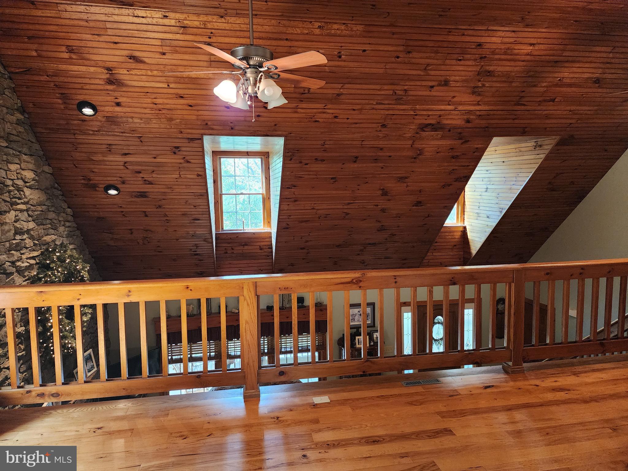14847 White Oak Ridge Hancock, MD 21750 - Photo 8 of 101 a view of a balcony with wooden floor
