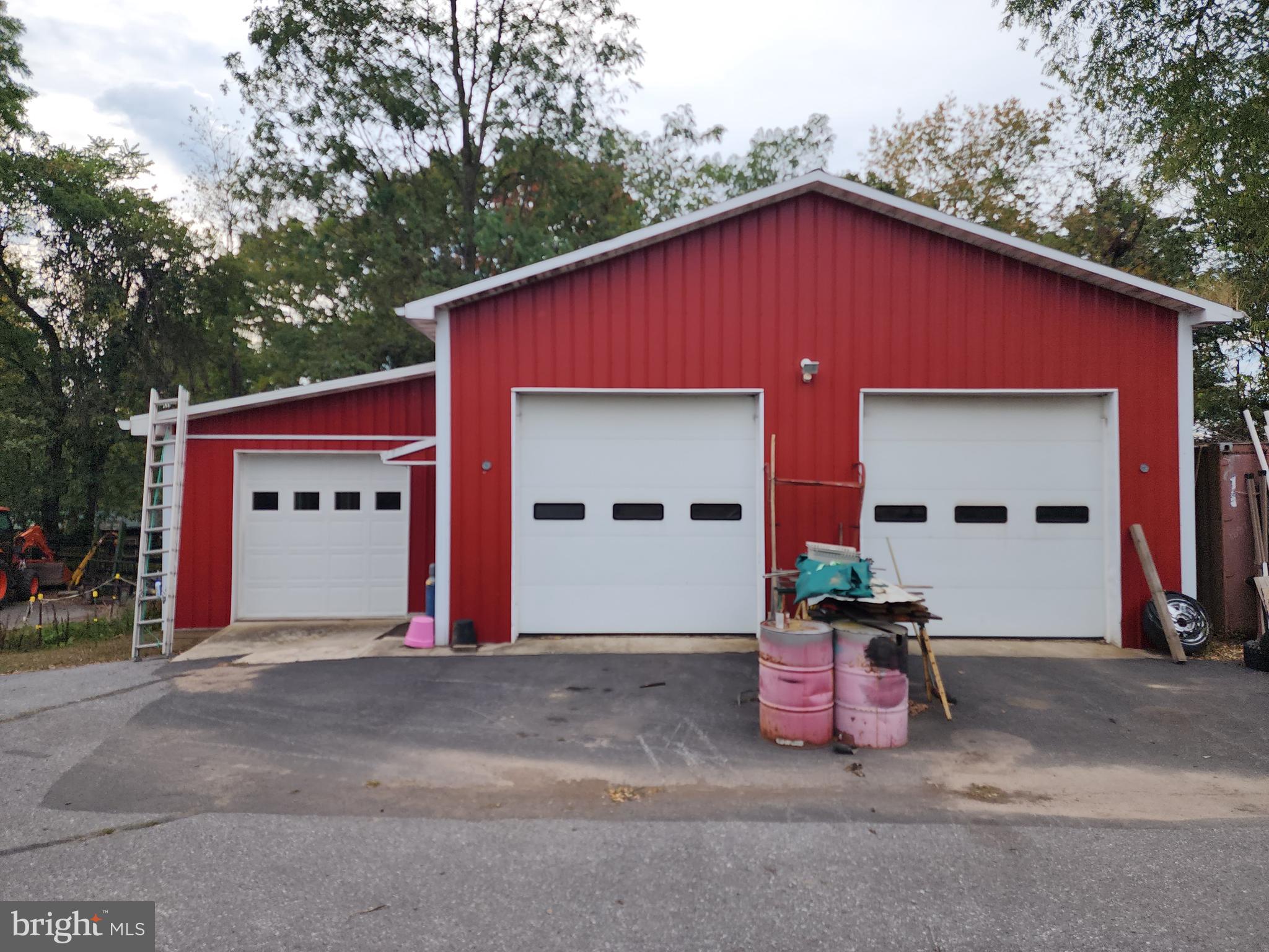 14847 White Oak Ridge Hancock, MD 21750 - Photo 86 of 101 30'x40' Garage & 13'x30' Left Side Closed Lean-to