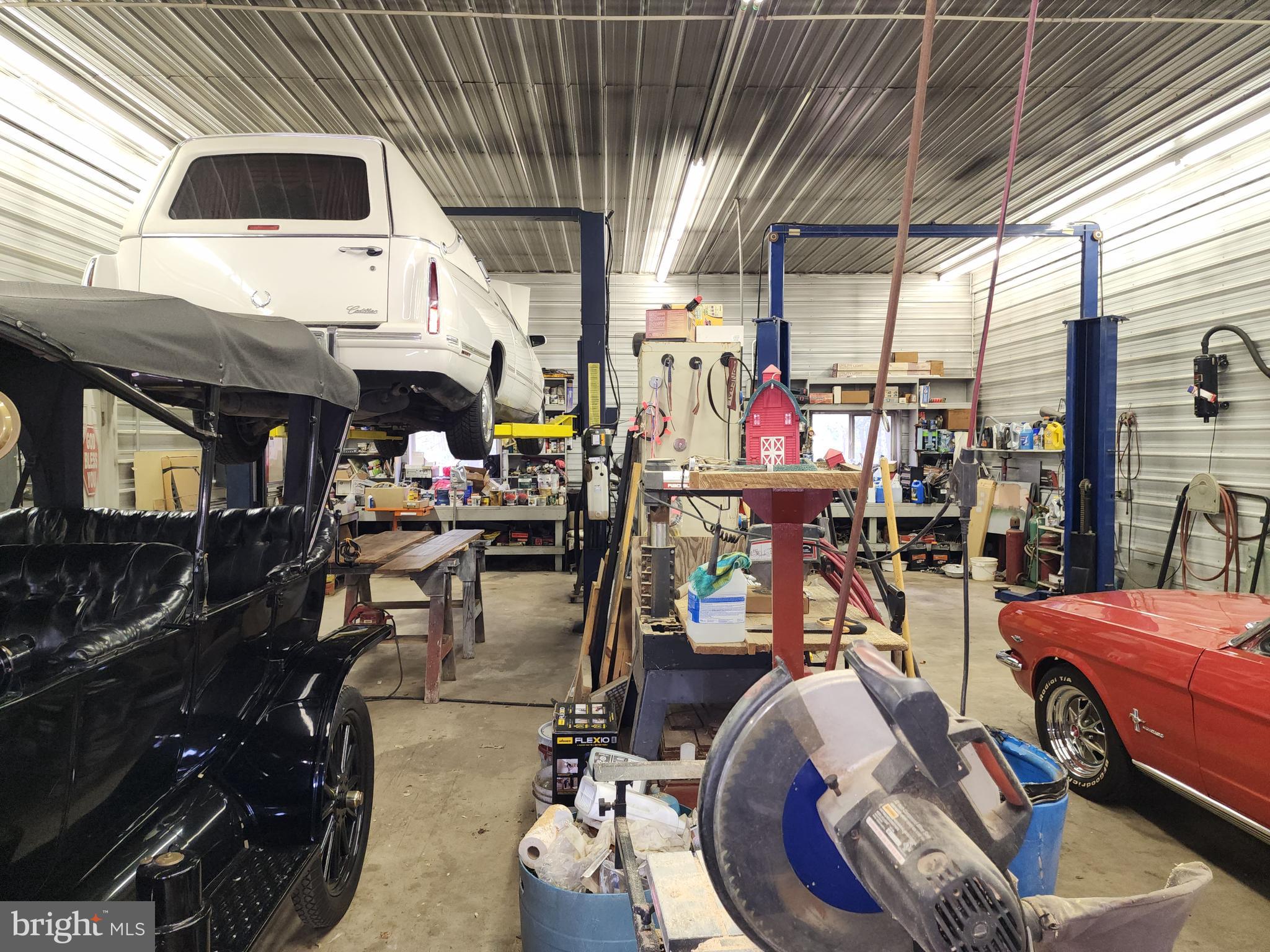 14847 White Oak Ridge Hancock, MD 21750 - Photo 87 of 101 Amazing 2 Car Lifts 9,000 & 10,000 lbs.