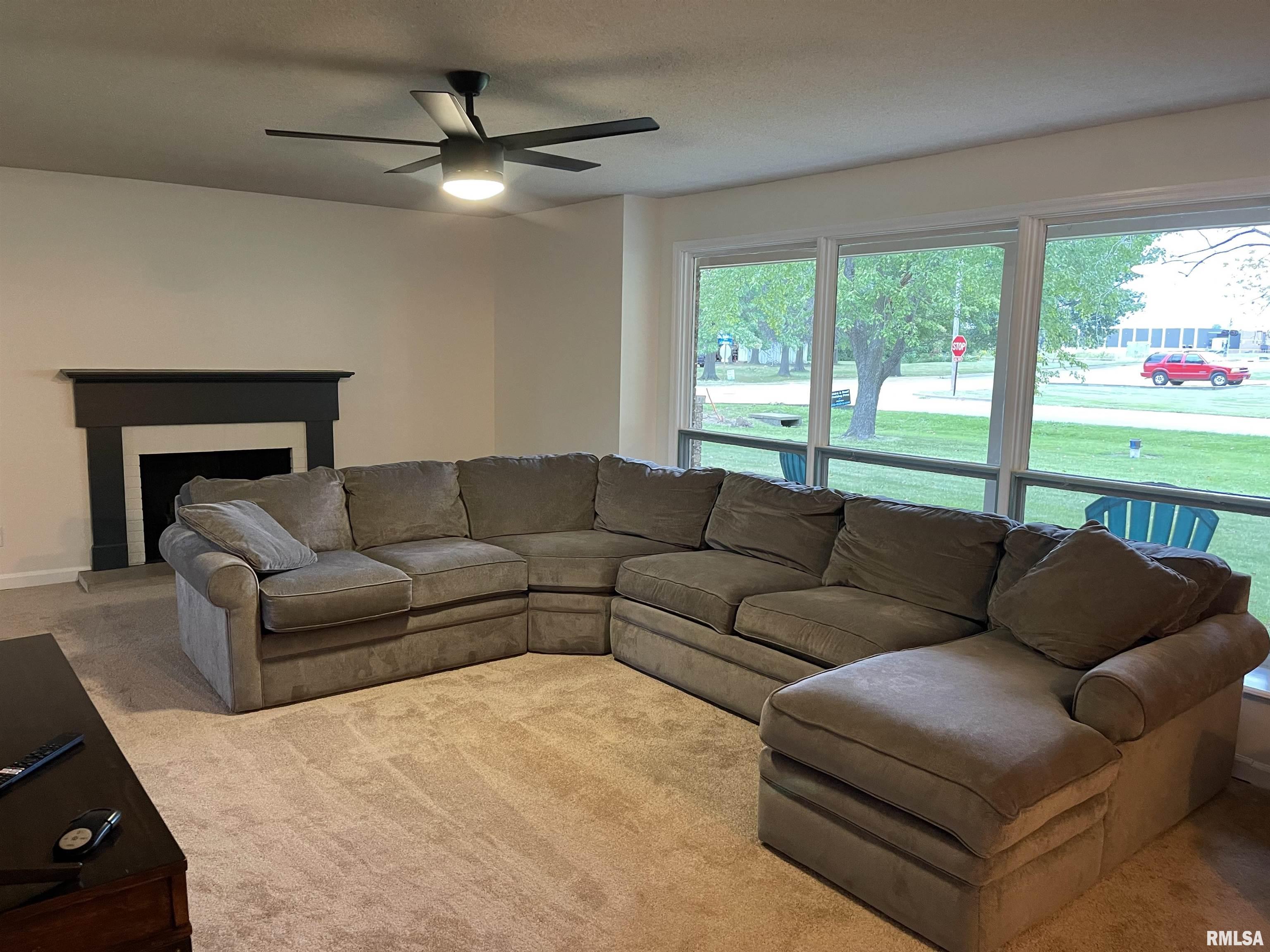 3207 West Lakeview Road Marion, IL 62959 - Photo 12 of 35 Gallery Image 12