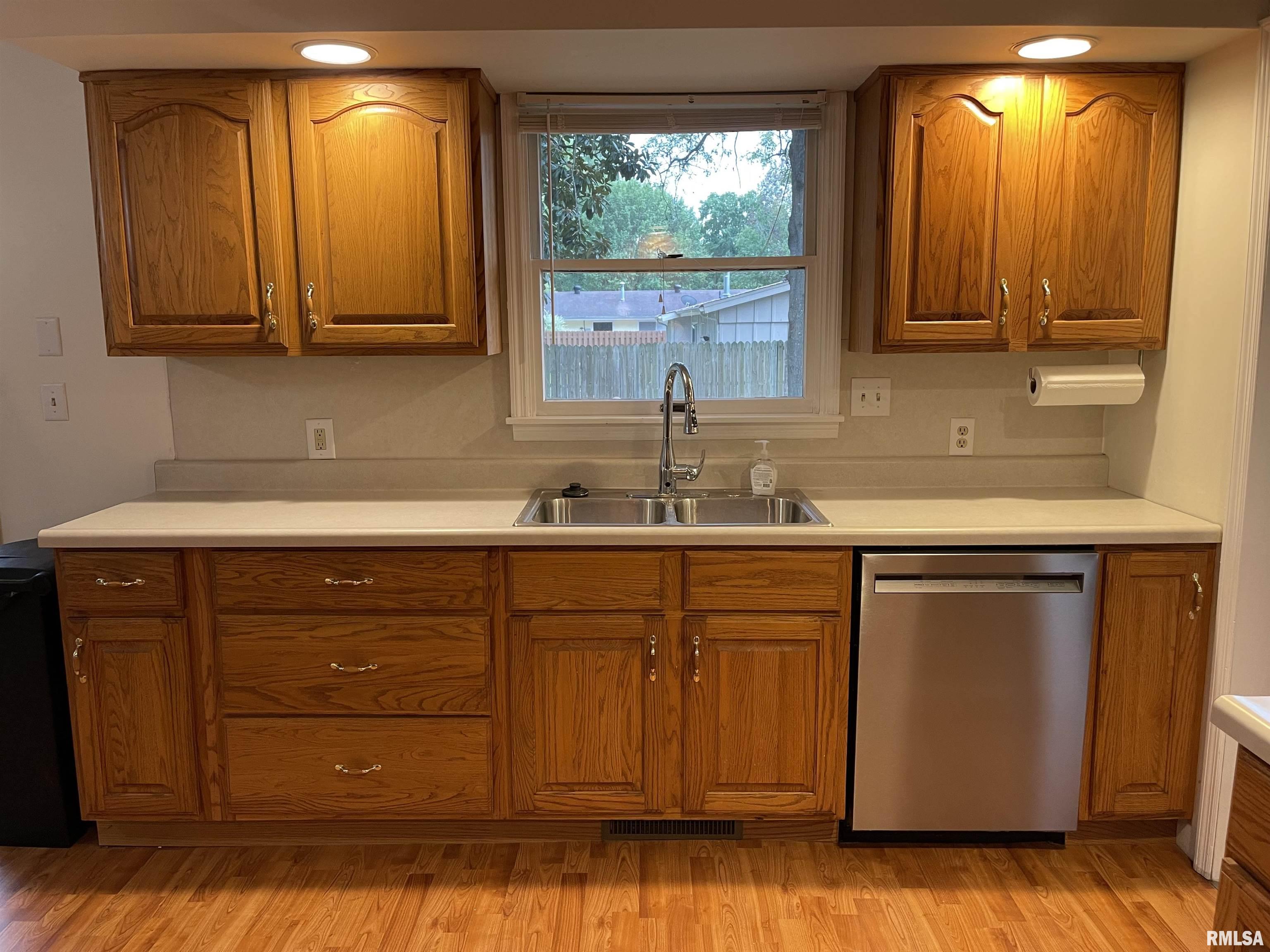 3207 West Lakeview Road Marion, IL 62959 - Photo 14 of 35 Gallery Image 14