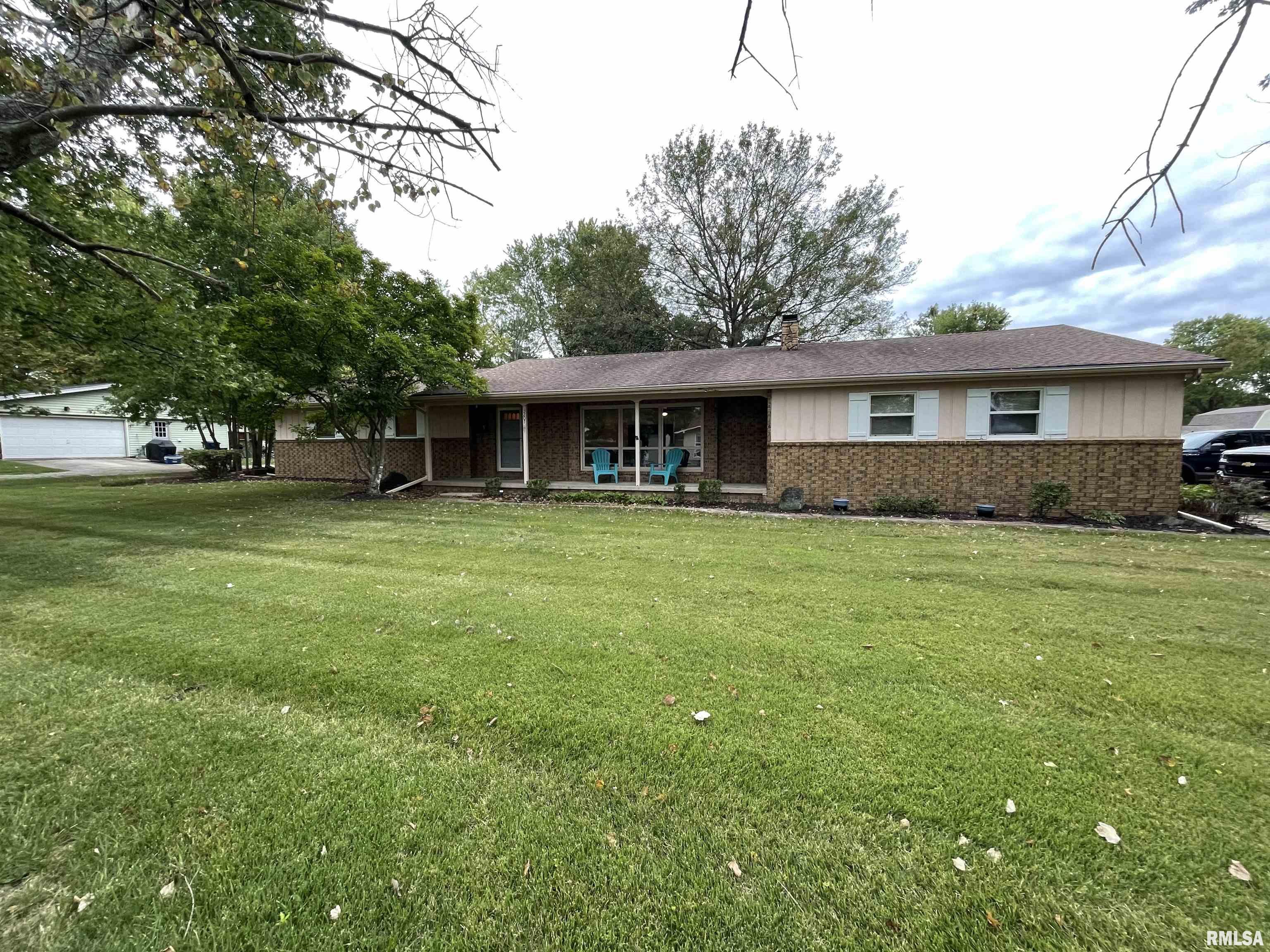 3207 West Lakeview Road Marion, IL 62959 - Photo 2 of 35 Gallery Image 2