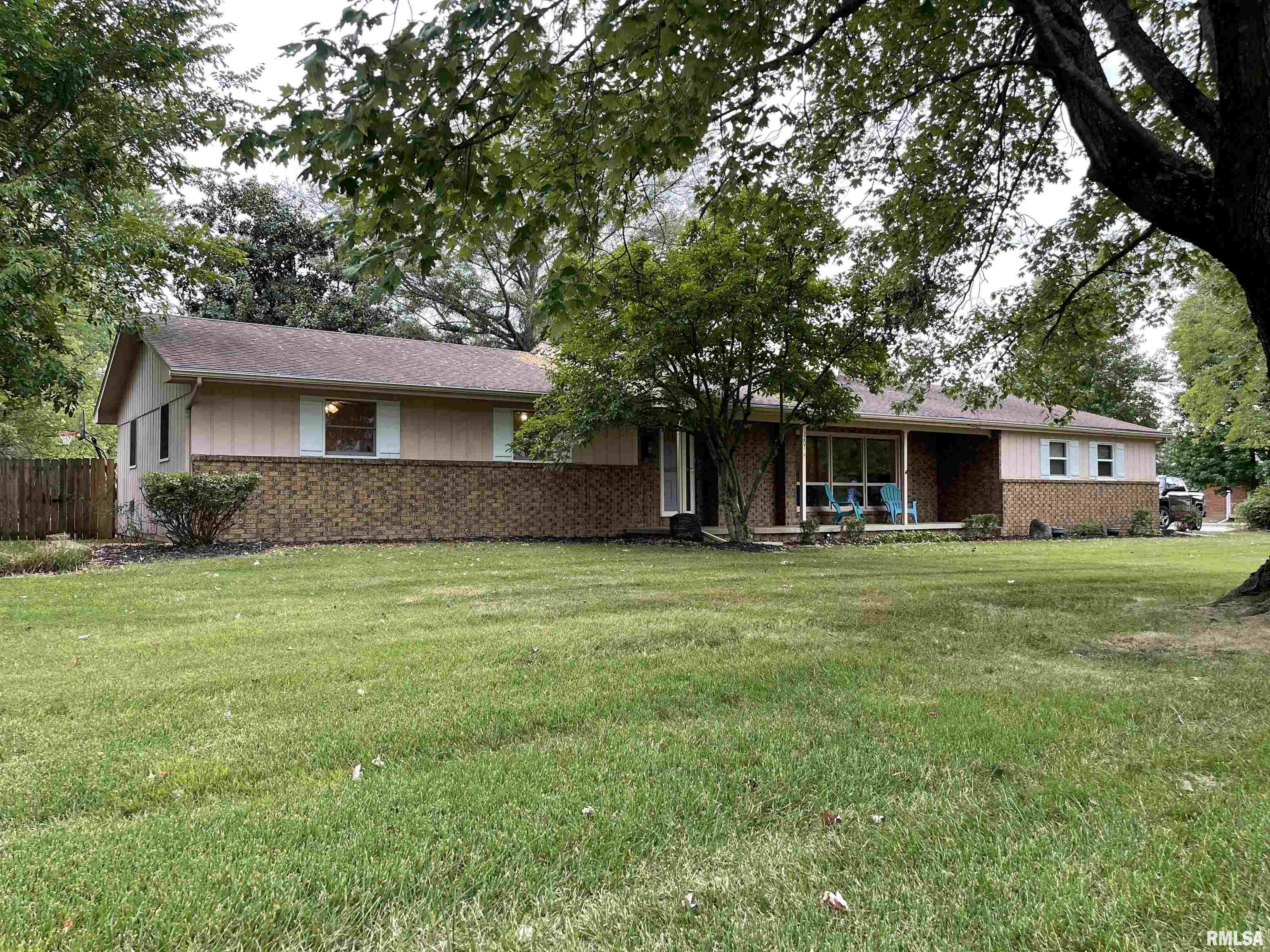 3207 West Lakeview Road Marion, IL 62959 - Photo 3 of 35 Gallery Image 3