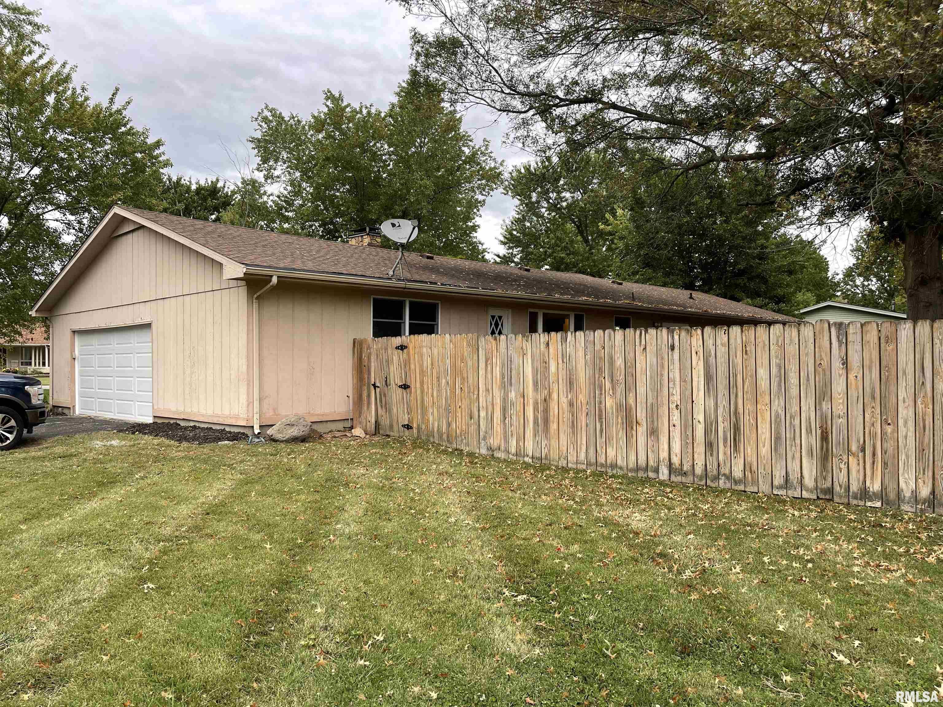 3207 West Lakeview Road Marion, IL 62959 - Photo 5 of 35 Gallery Image 5