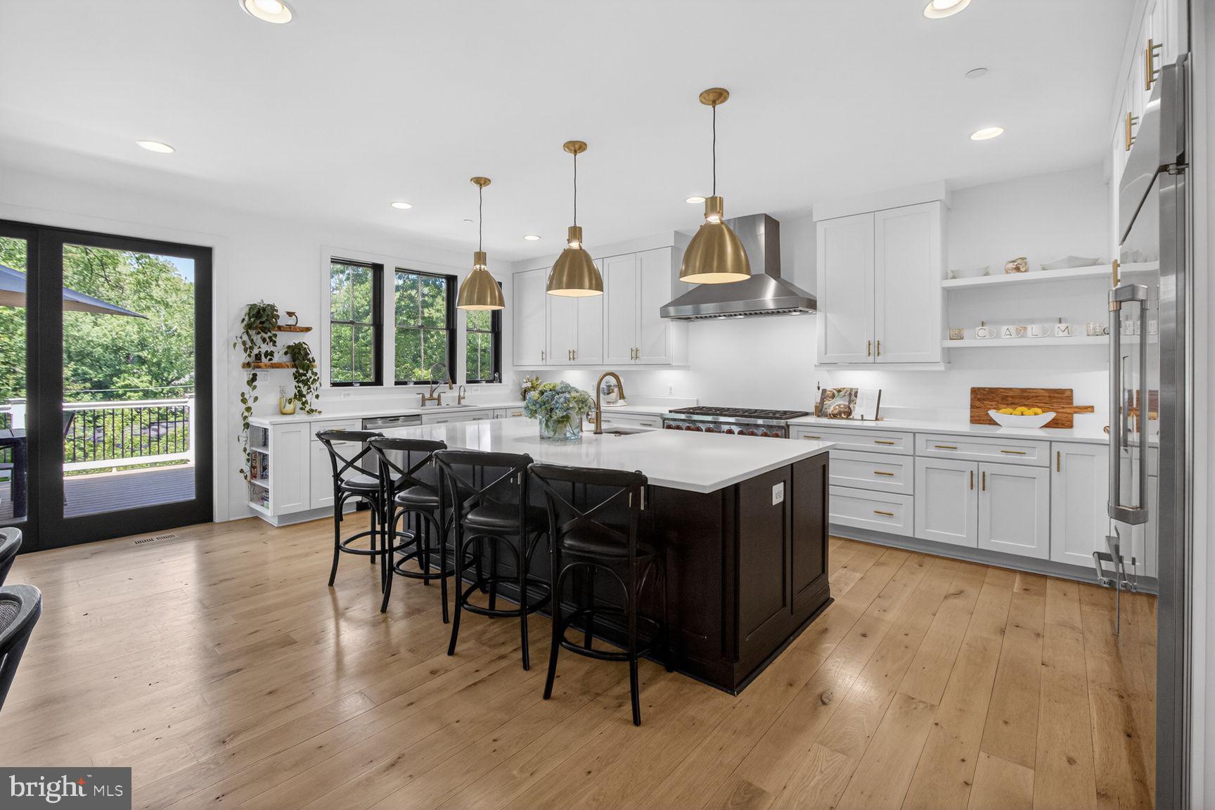 5613 Namakagan Road Bethesda, MD 20816 - Photo 13 of 58 Huge central island
