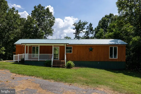$289,900 | 114 Americana Road, Luray, VA 22835
