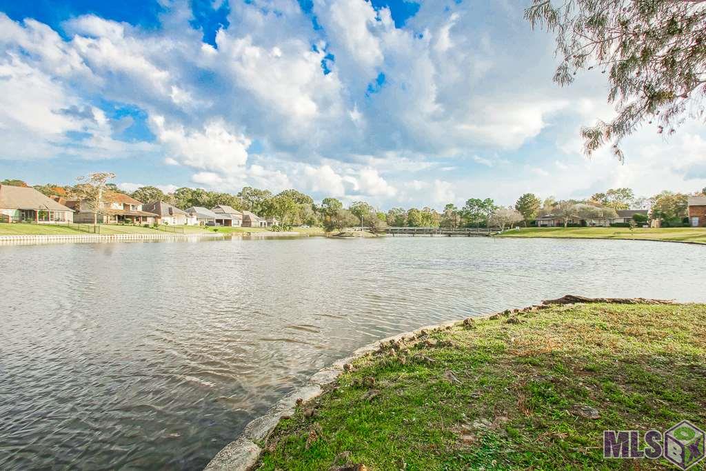 2329 Shadowbrook Drive Baton Rouge, LA 70816 - Photo 6 of 28 Gallery Image 6