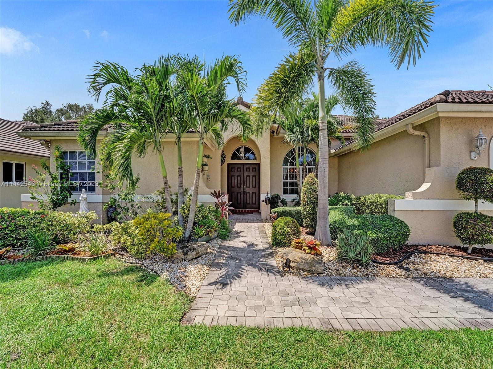 3273 Ridge Trace Davie, FL 33328 - Photo 2 of 74