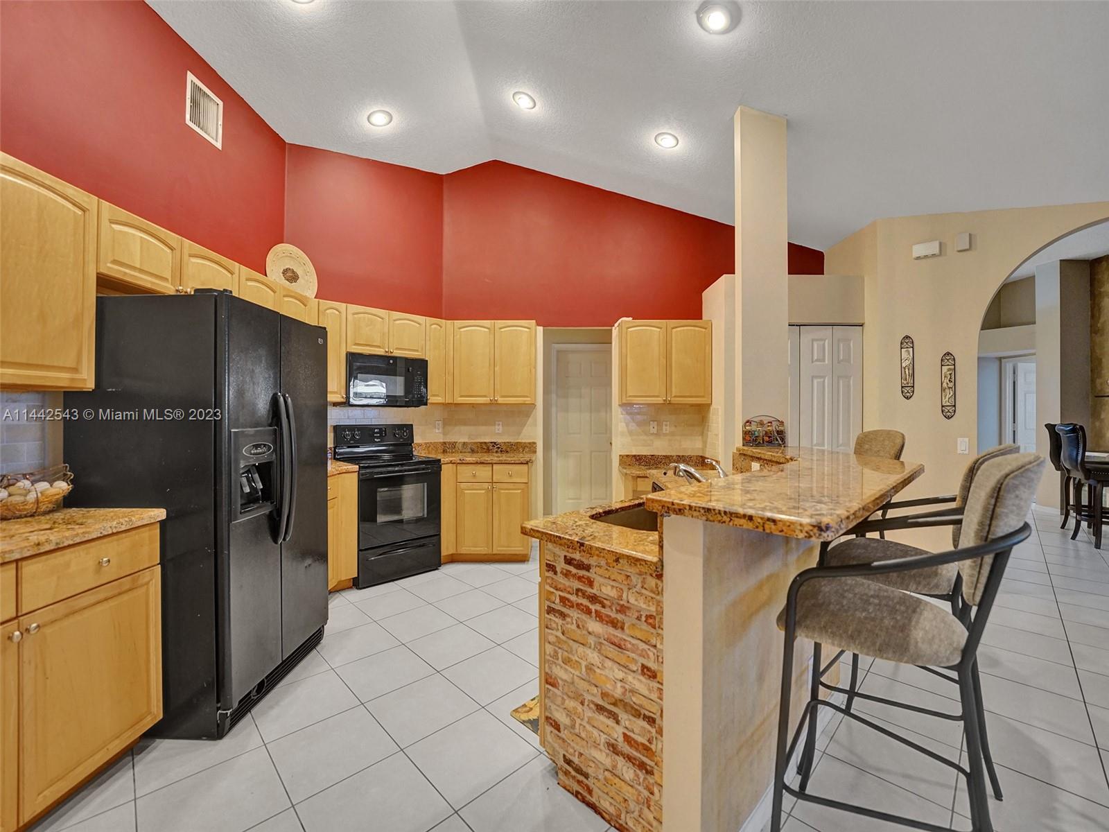 3273 Ridge Trace Davie, FL 33328 - Photo 21 of 74