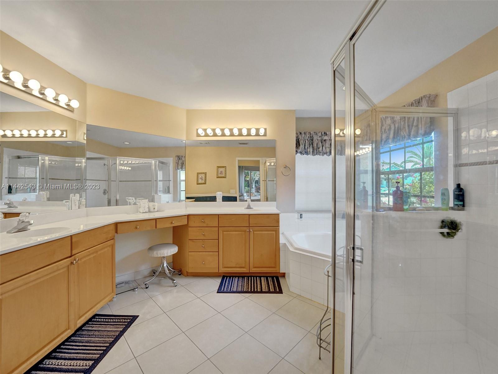 3273 Ridge Trace Davie, FL 33328 - Photo 40 of 74