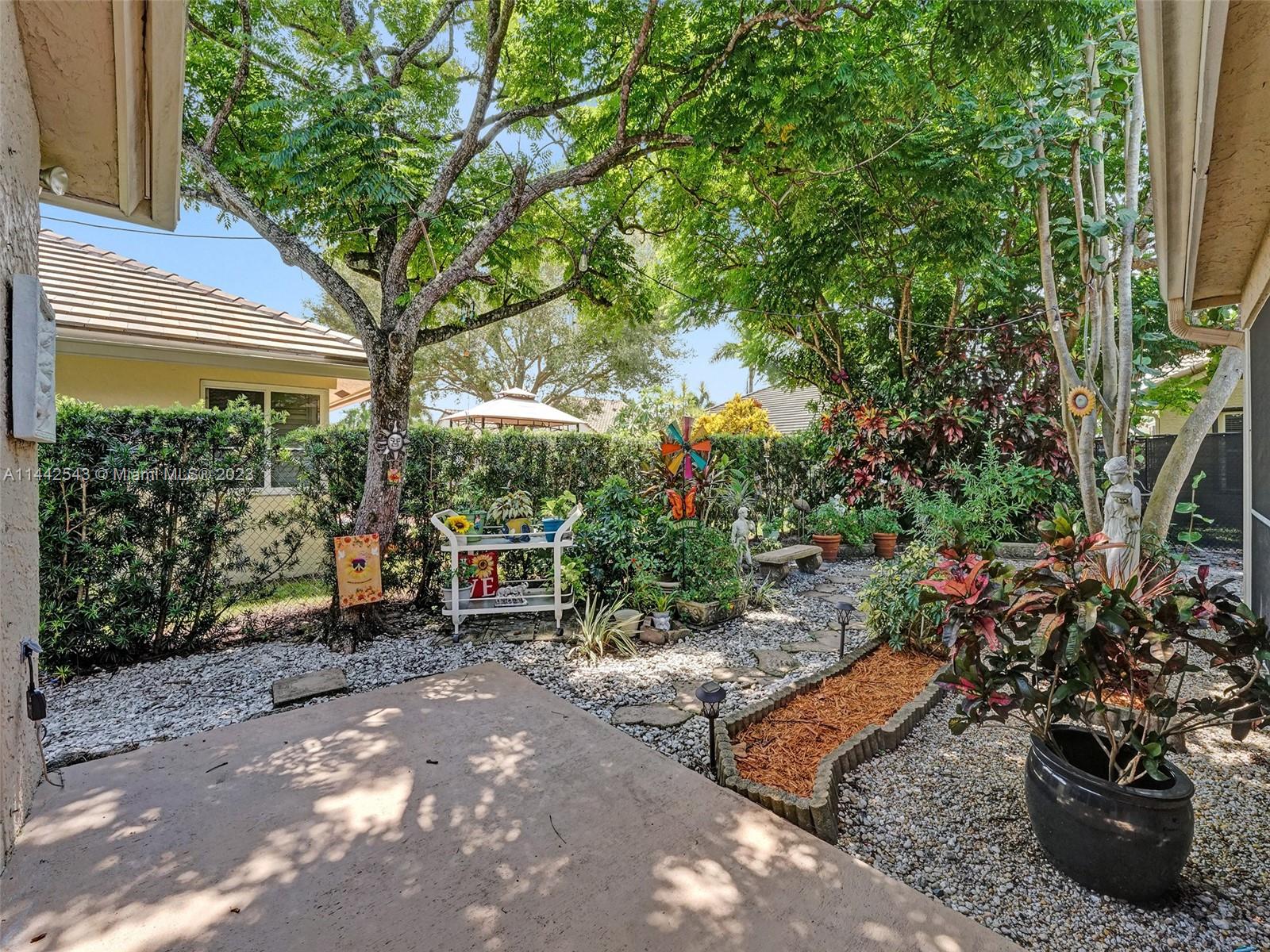 3273 Ridge Trace Davie, FL 33328 - Photo 64 of 74