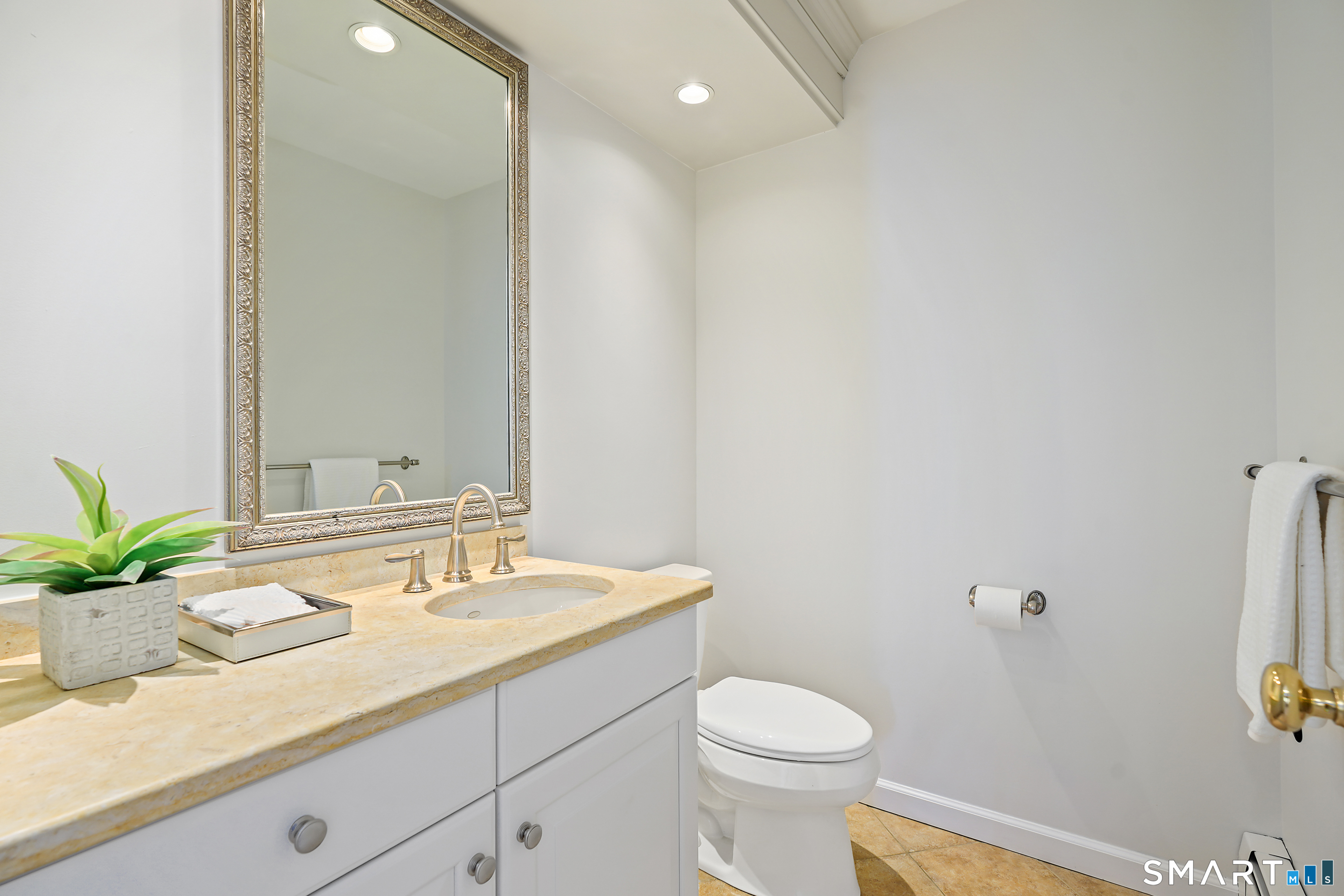 368 B Wilton Road Westport, CT 06880 - Photo 20 of 43