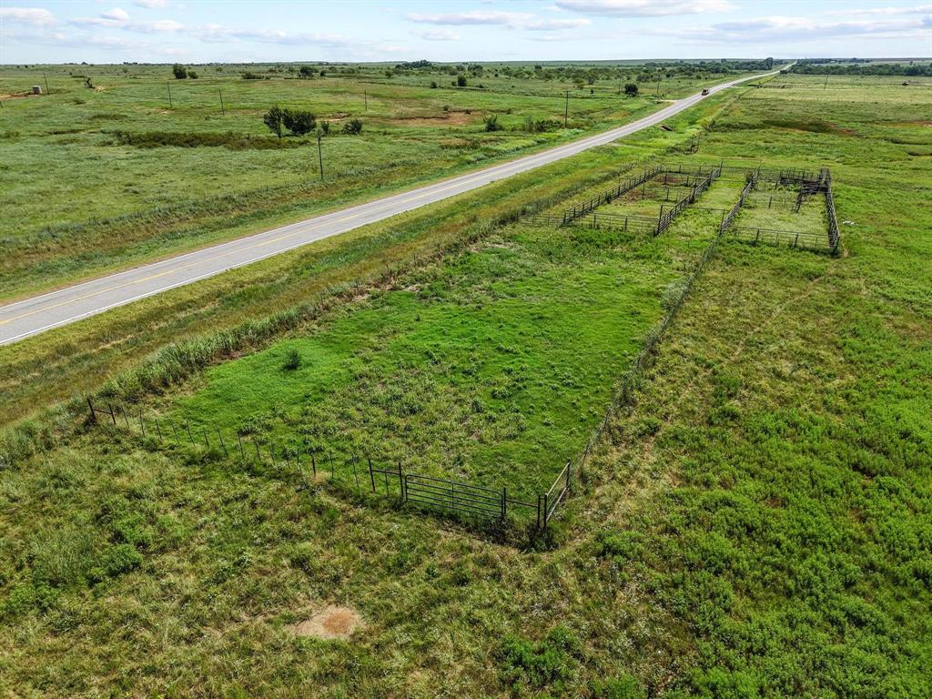 32 State Highway 32 Ryan, OK 73565 - Photo 9 of 40 a view of an outdoor space and a yard