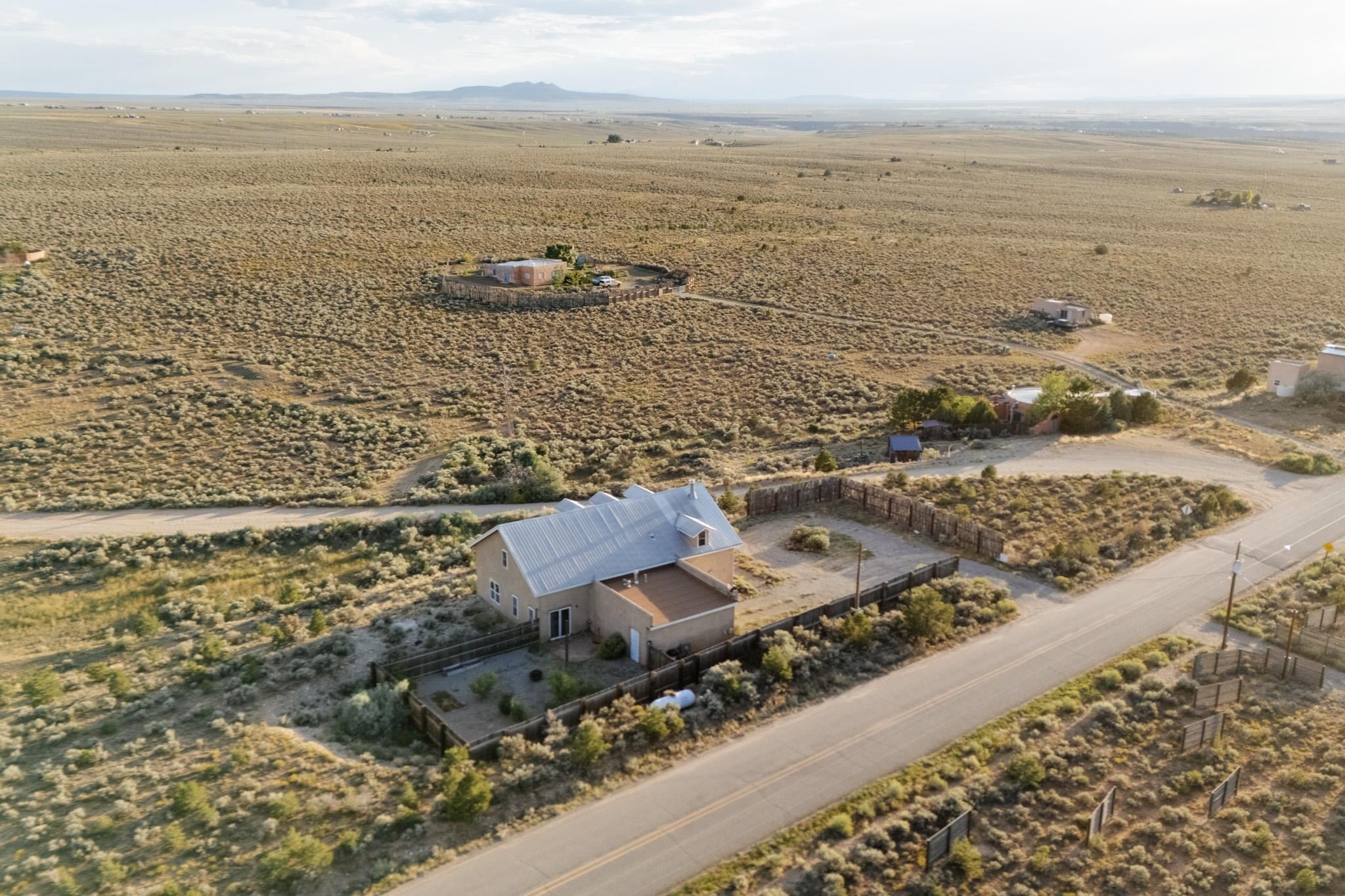 2 Mesa Sea Road Arroyo Hondo, NM 87513 - Photo 2 of 49 Gallery Image 2