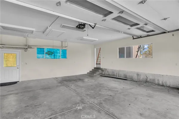 $899,000 | 10234 Clover Drive, Oak Hills, CA 92344