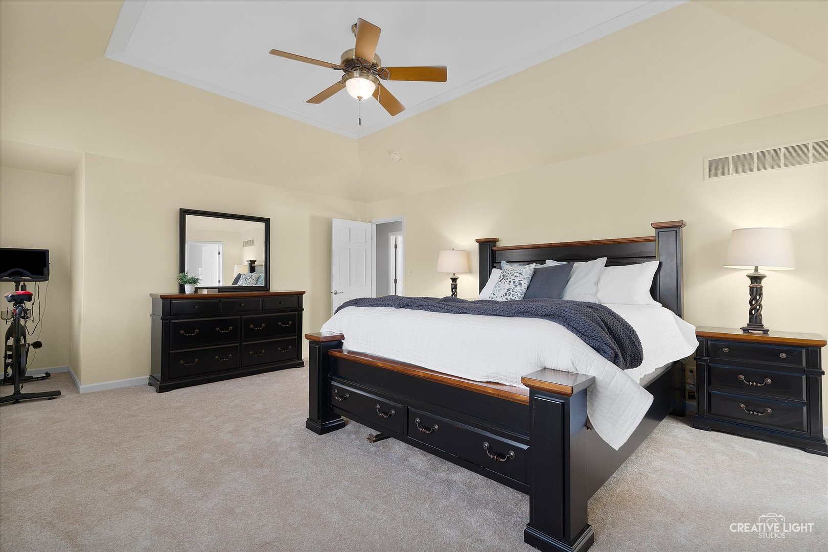 3508 Rollingridge Road Naperville, IL 60564 - Photo 18 of 39 Gallery Image 18