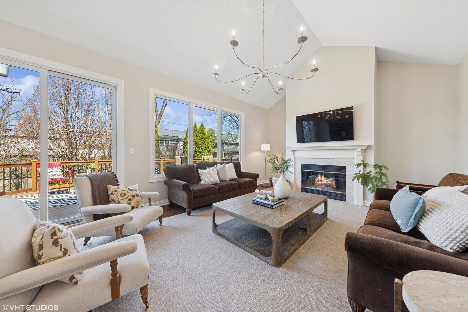 434 Ridge Avenue Clarendon Hills, IL 60514 - Photo 5 of 27 Gallery Image 5