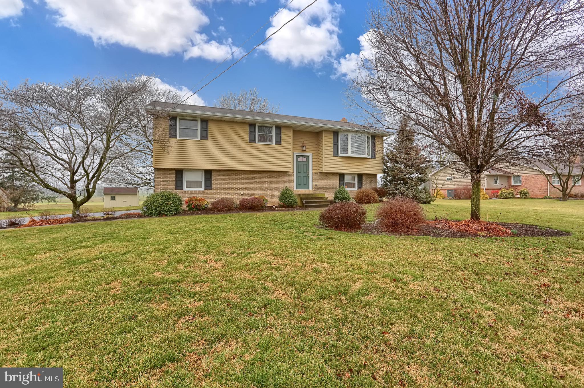 312 Colebrook Road Elizabethtown, PA 17022 - Photo 2 of 30 Gallery Image 2