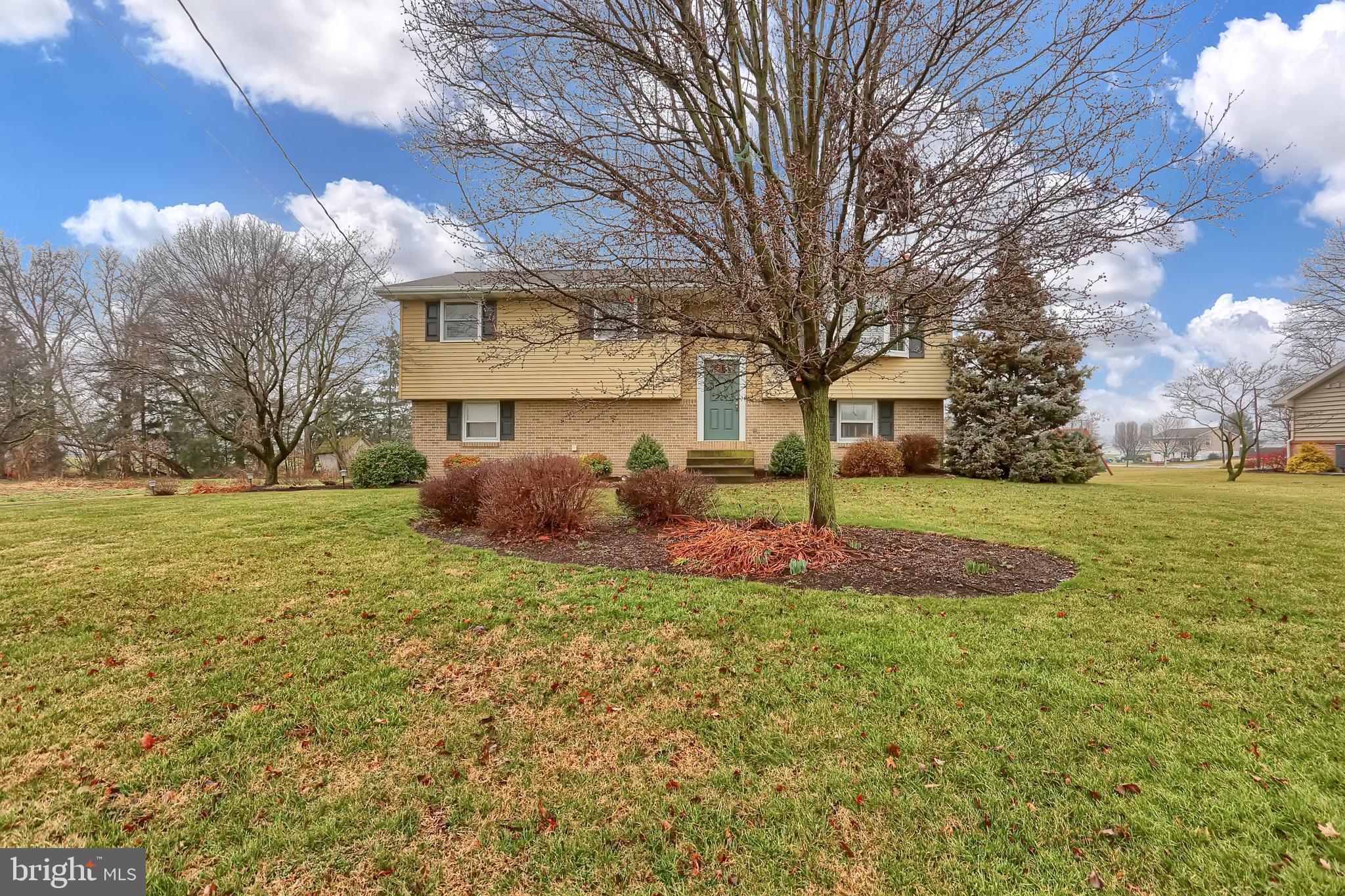 312 Colebrook Road Elizabethtown, PA 17022 - Photo 3 of 30 Gallery Image 3