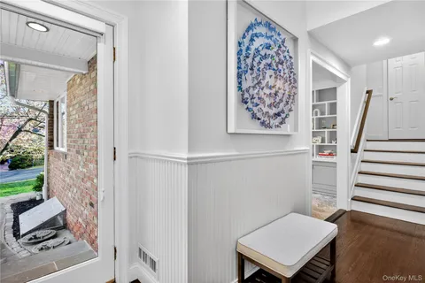 $2,199,000 | 5 S Branch, Roslyn, NY 11576