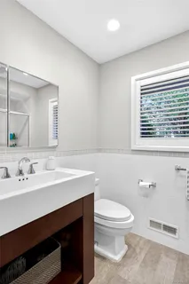 $2,199,000 | 5 S Branch, Roslyn, NY 11576