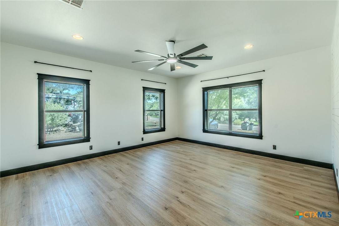 466 Arrowhead Point Road, Unit A Belton, TX 76513 - Photo 10 of 33 Gallery Image 10