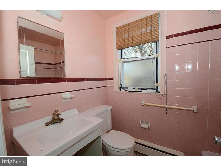 52 James Road Broomall, PA 19008 - Photo 7 of 18 Gallery Image 7