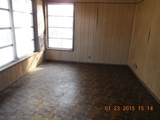 657 Archer Road Bedford, OH 44146 - Photo 2 of 17