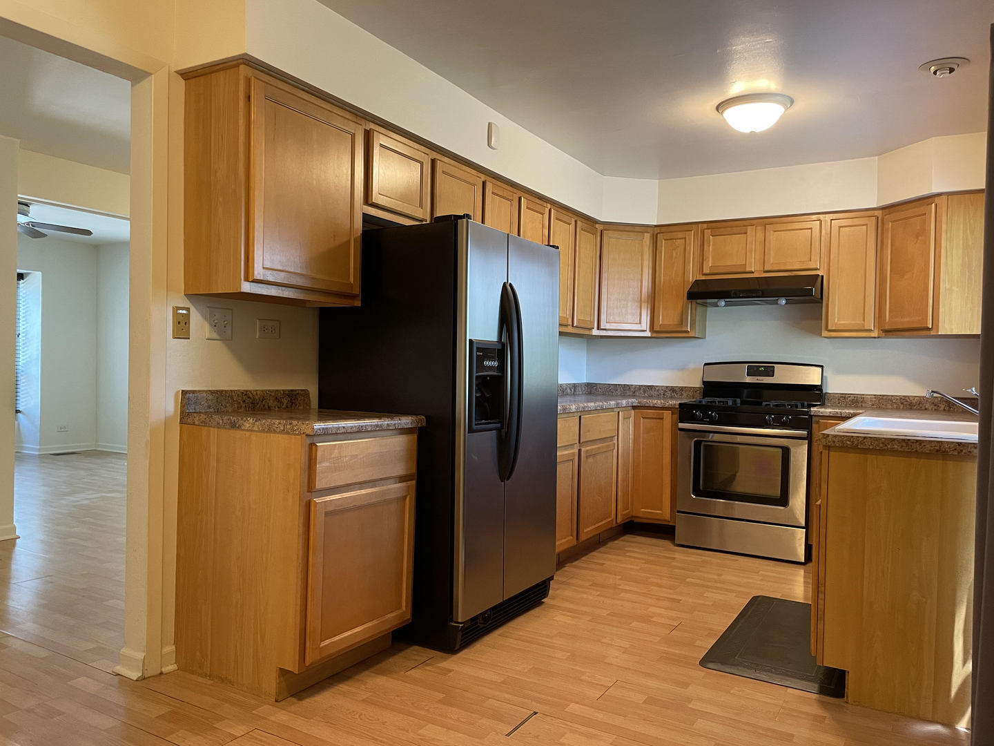 2113 Kettering Road Hoffman Estates, IL 60169 - Photo 2 of 12