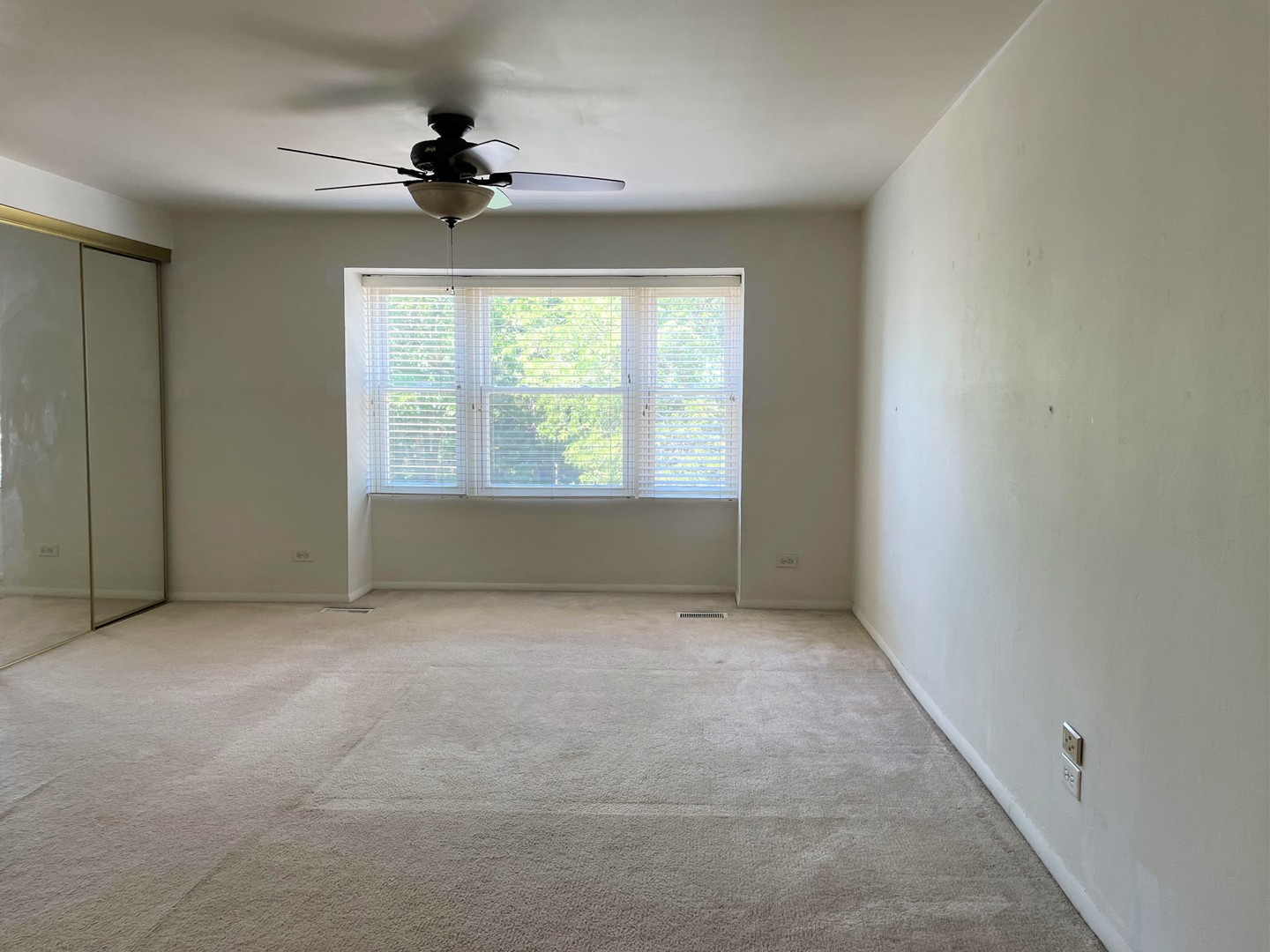 2113 Kettering Road Hoffman Estates, IL 60169 - Photo 6 of 12