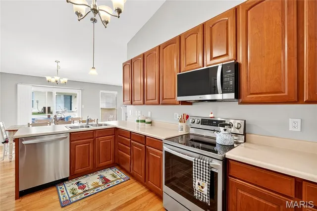 $425,000 | 232 Cordovan Commons Parkway, Chesterfield, MO 63017