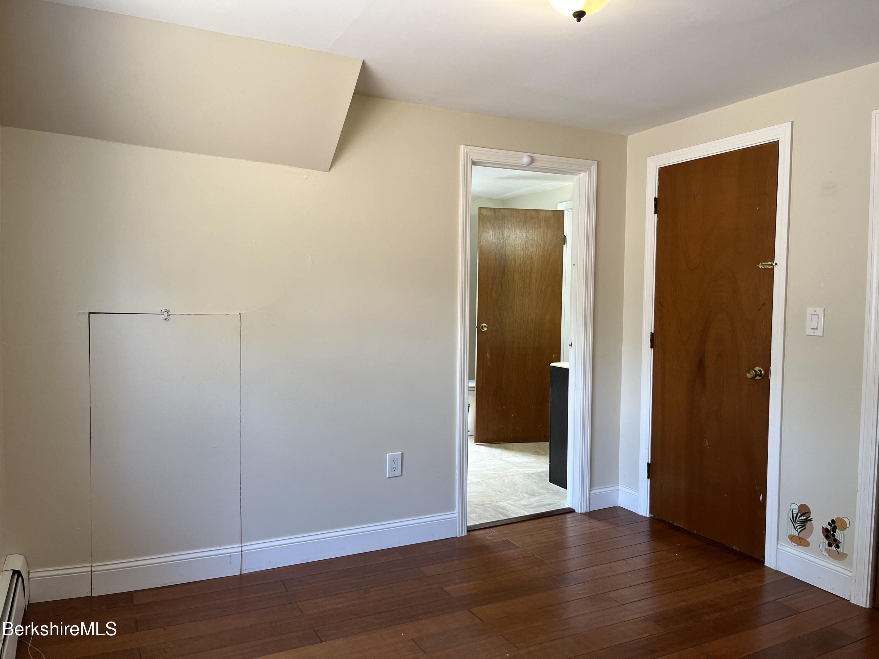 136 Clayton Road Sheffield, MA 01222 - Photo 36 of 72 2nd Fl Bed A