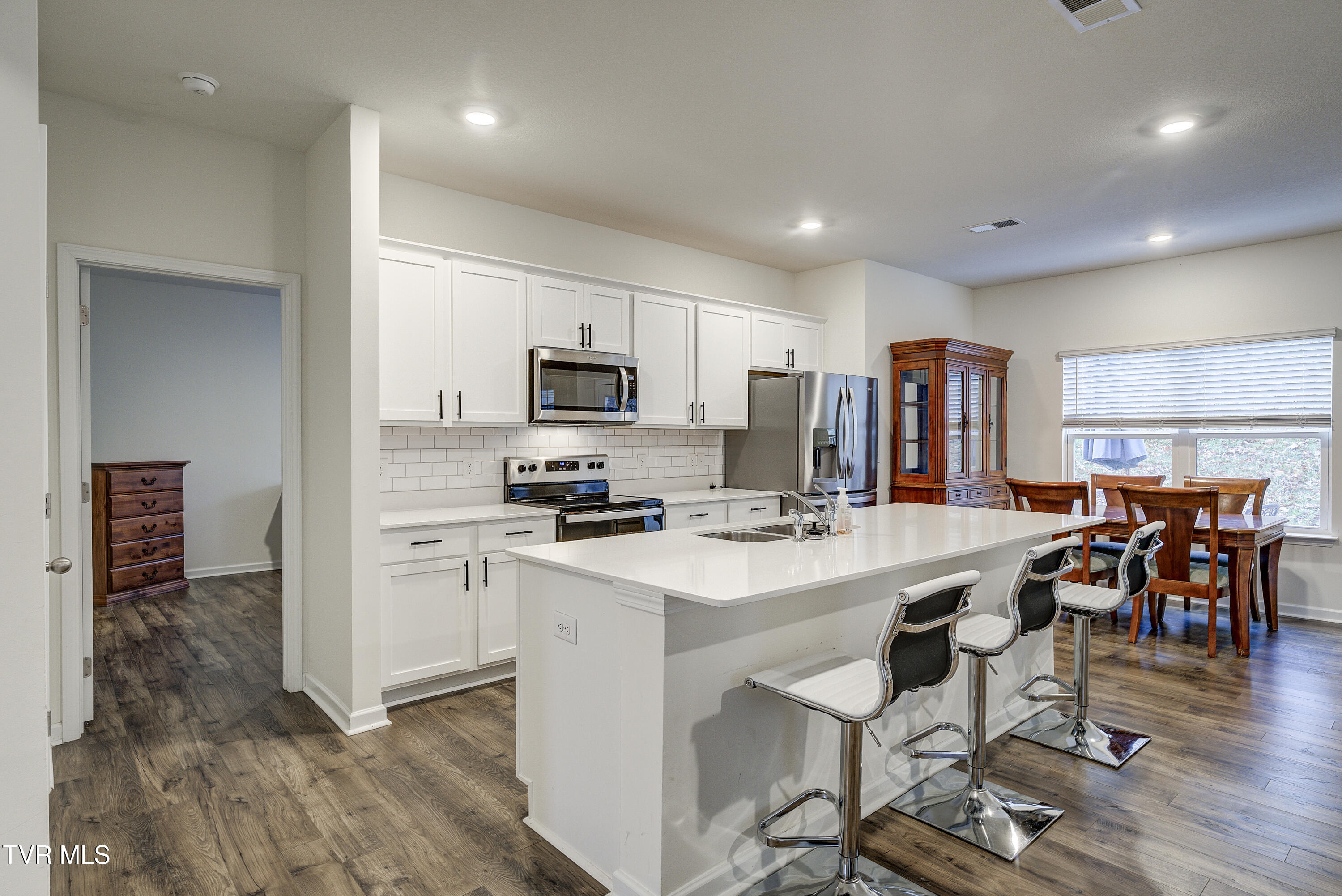 2472 Bridgeforth Crossing Kingsport, TN 37664 - Photo 11 of 69 Bridgeforth-8