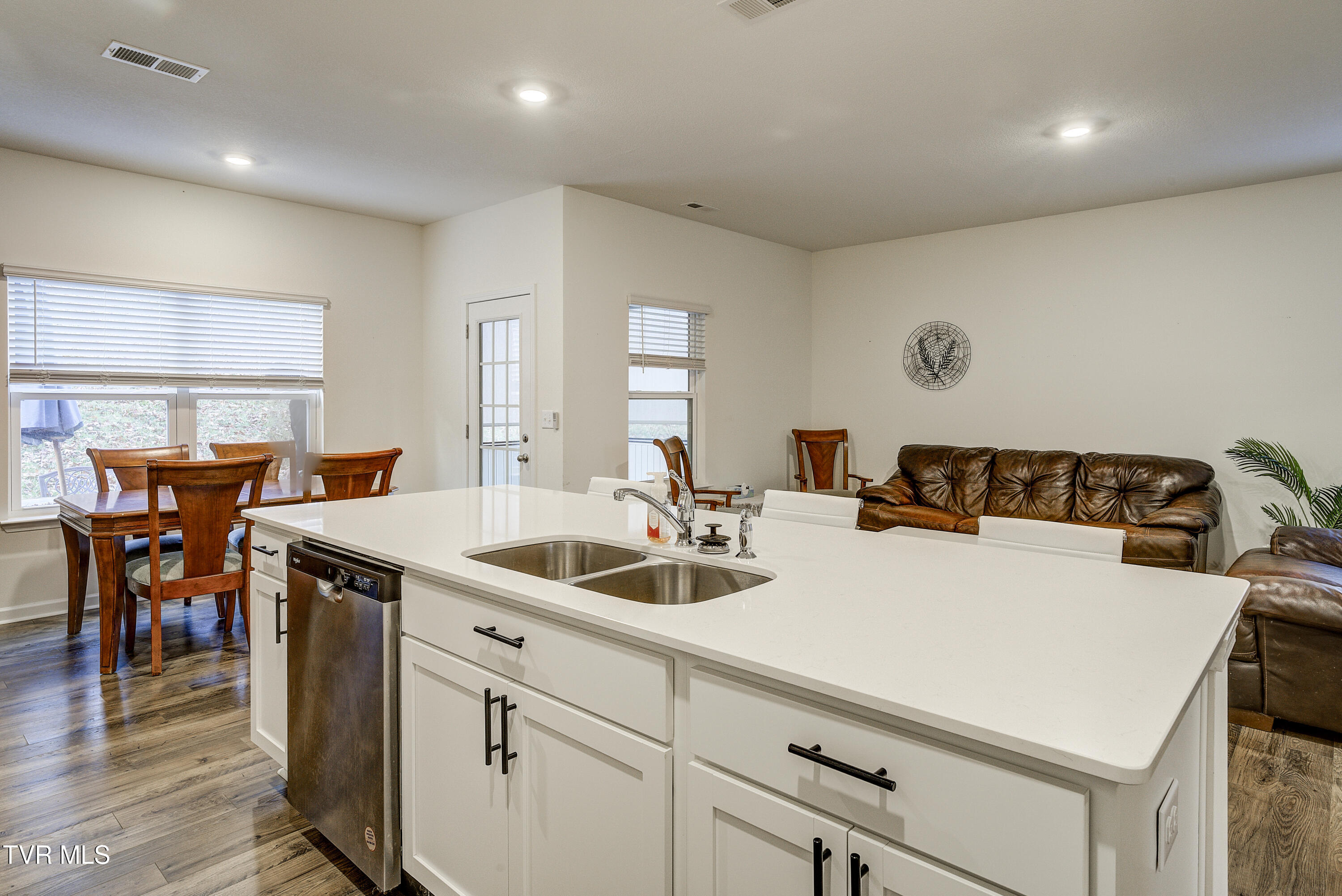 2472 Bridgeforth Crossing Kingsport, TN 37664 - Photo 17 of 69 Bridgeforth-14