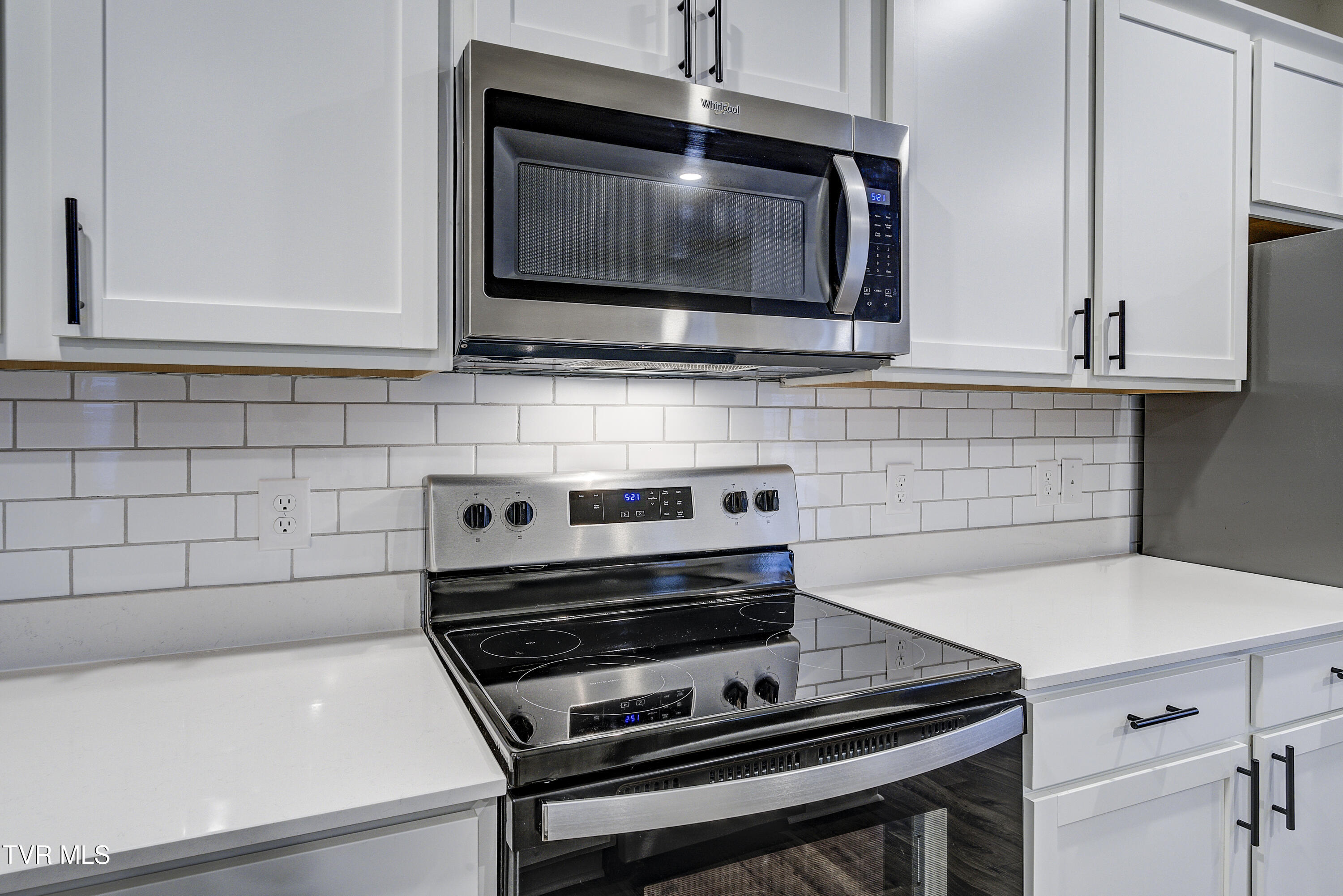 2472 Bridgeforth Crossing Kingsport, TN 37664 - Photo 18 of 69 Bridgeforth-15