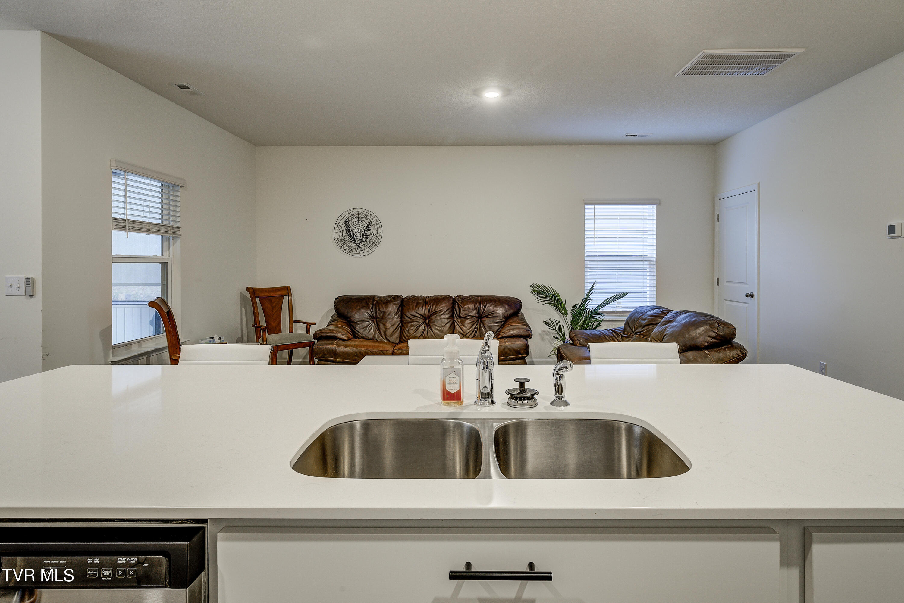 2472 Bridgeforth Crossing Kingsport, TN 37664 - Photo 19 of 69 Bridgeforth-16