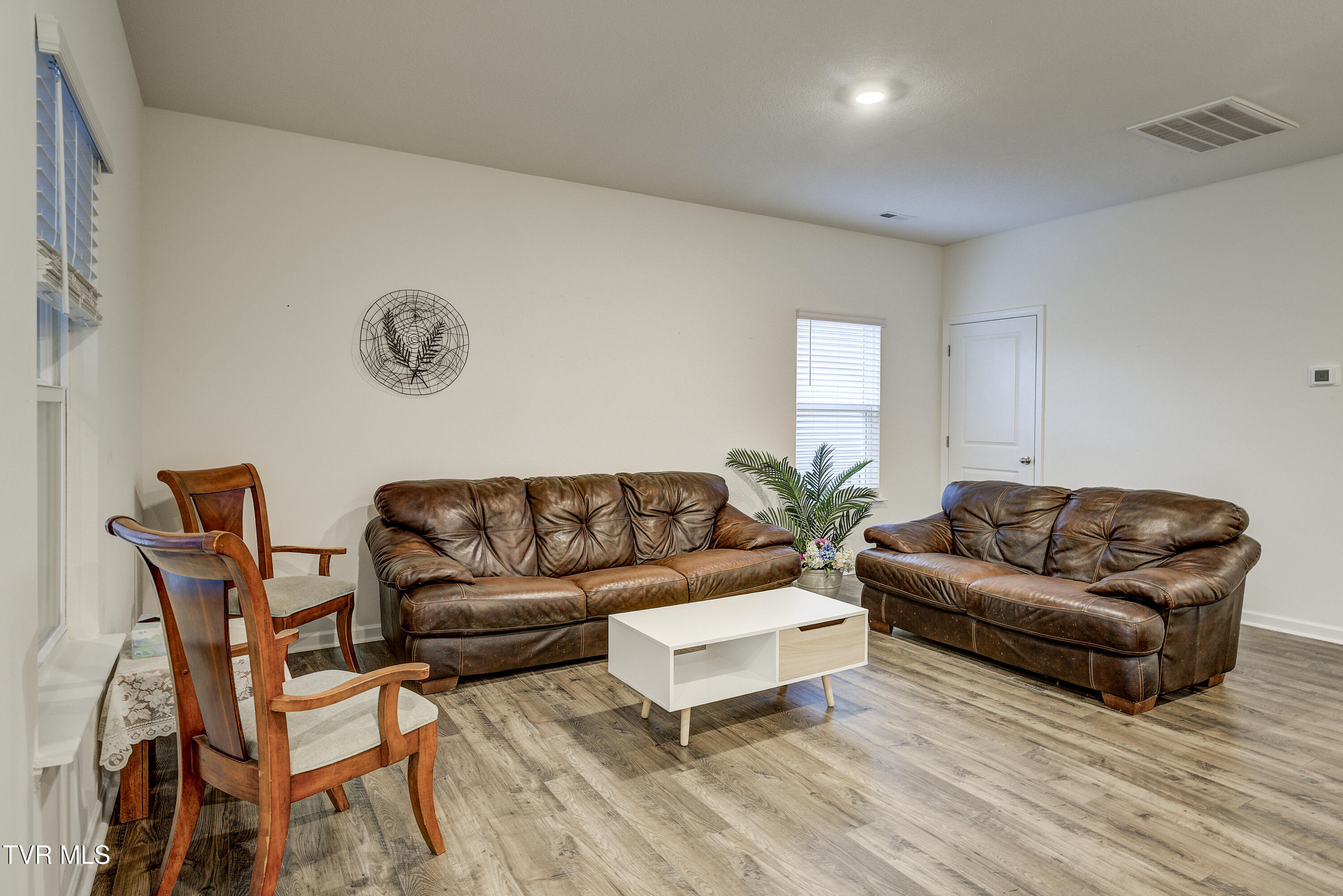 2472 Bridgeforth Crossing Kingsport, TN 37664 - Photo 20 of 69 Bridgeforth-17