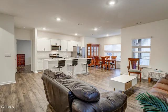 $392,700 | 2472 Bridgeforth Crossing, Kingsport, TN 37664