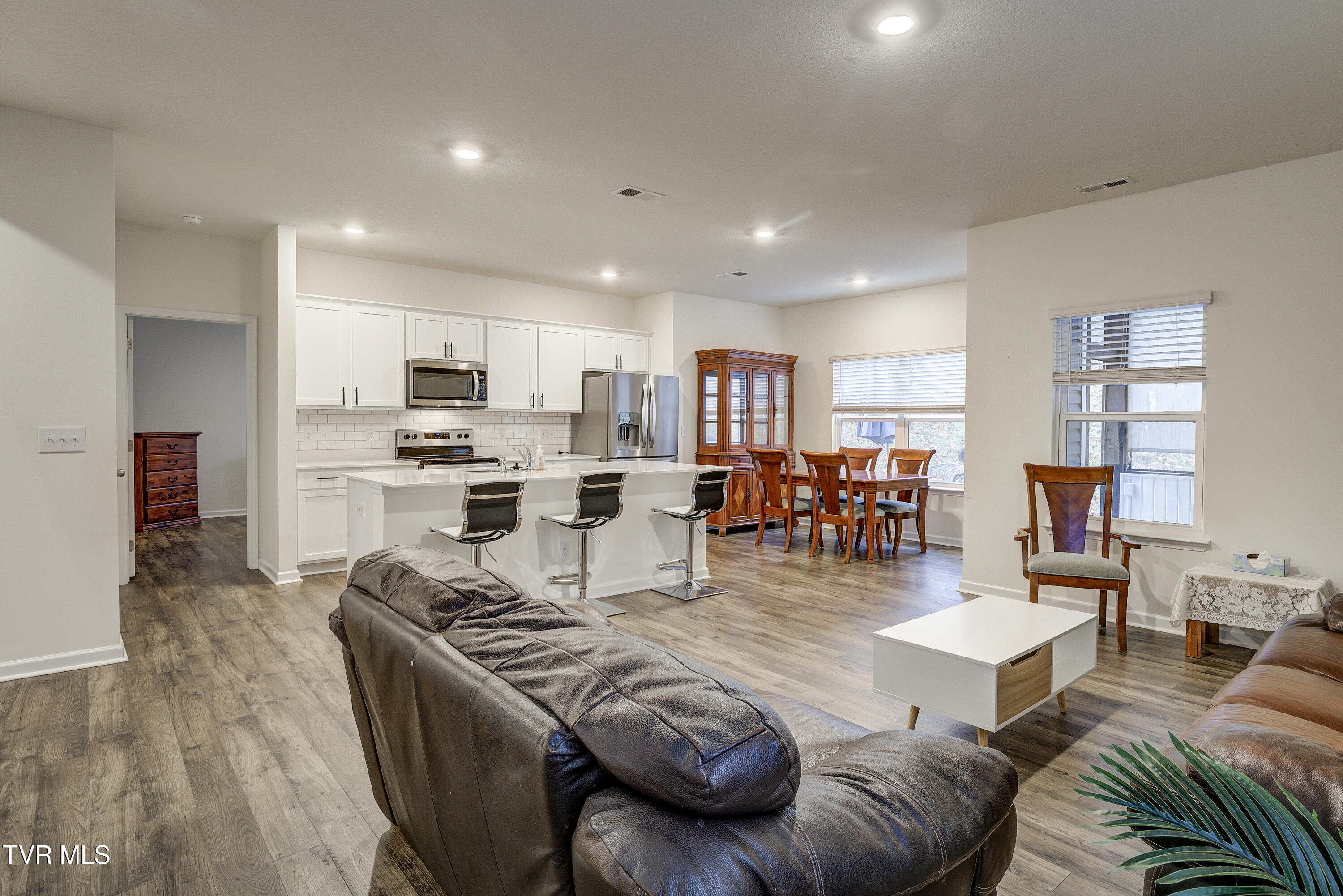 2472 Bridgeforth Crossing Kingsport, TN 37664 - Photo 21 of 69 Bridgeforth-18