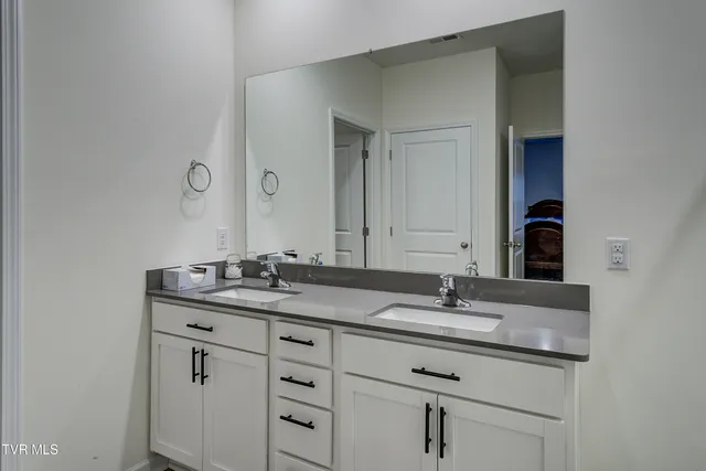 $392,700 | 2472 Bridgeforth Crossing, Kingsport, TN 37664