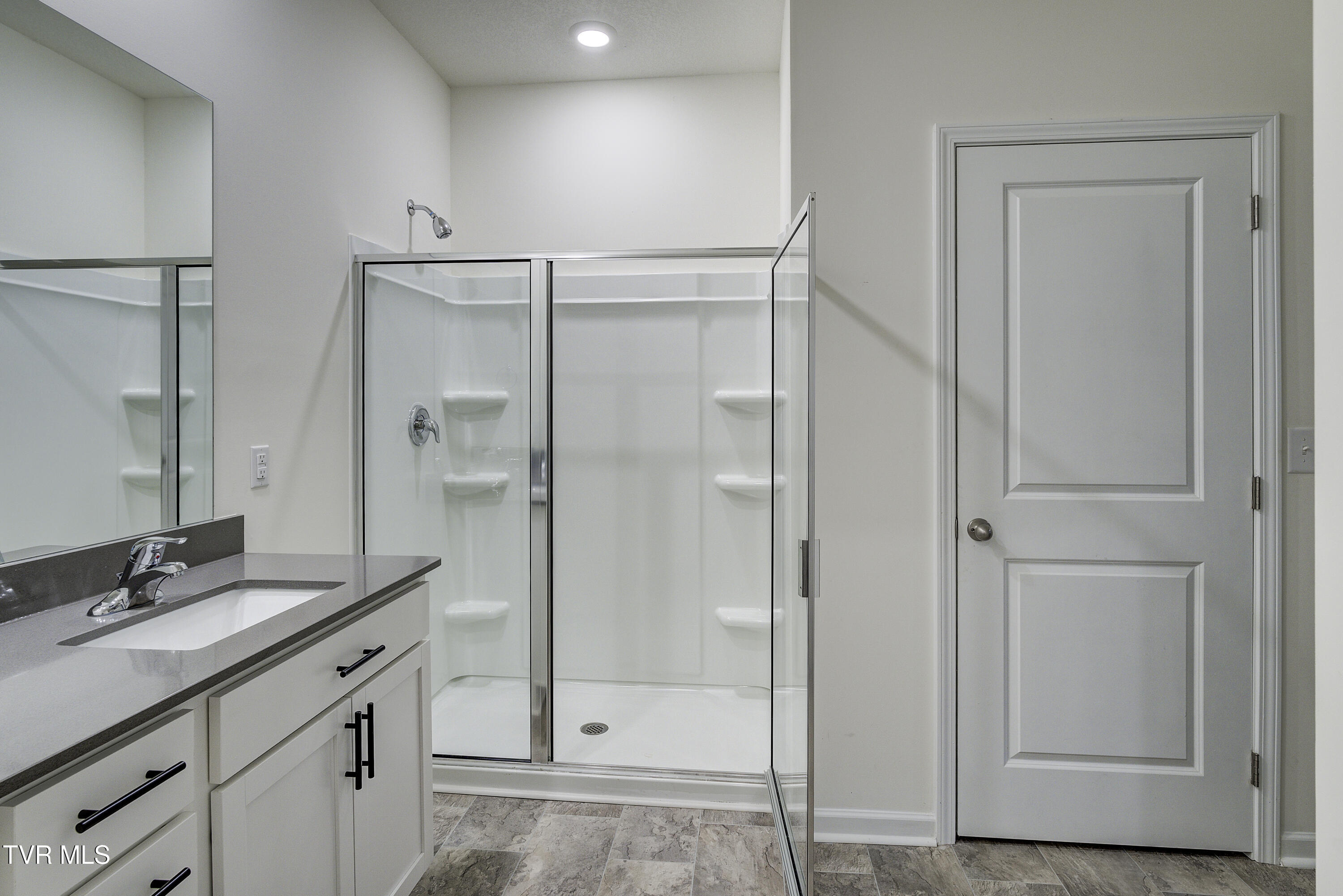 2472 Bridgeforth Crossing Kingsport, TN 37664 - Photo 30 of 69 Bridgeforth-27