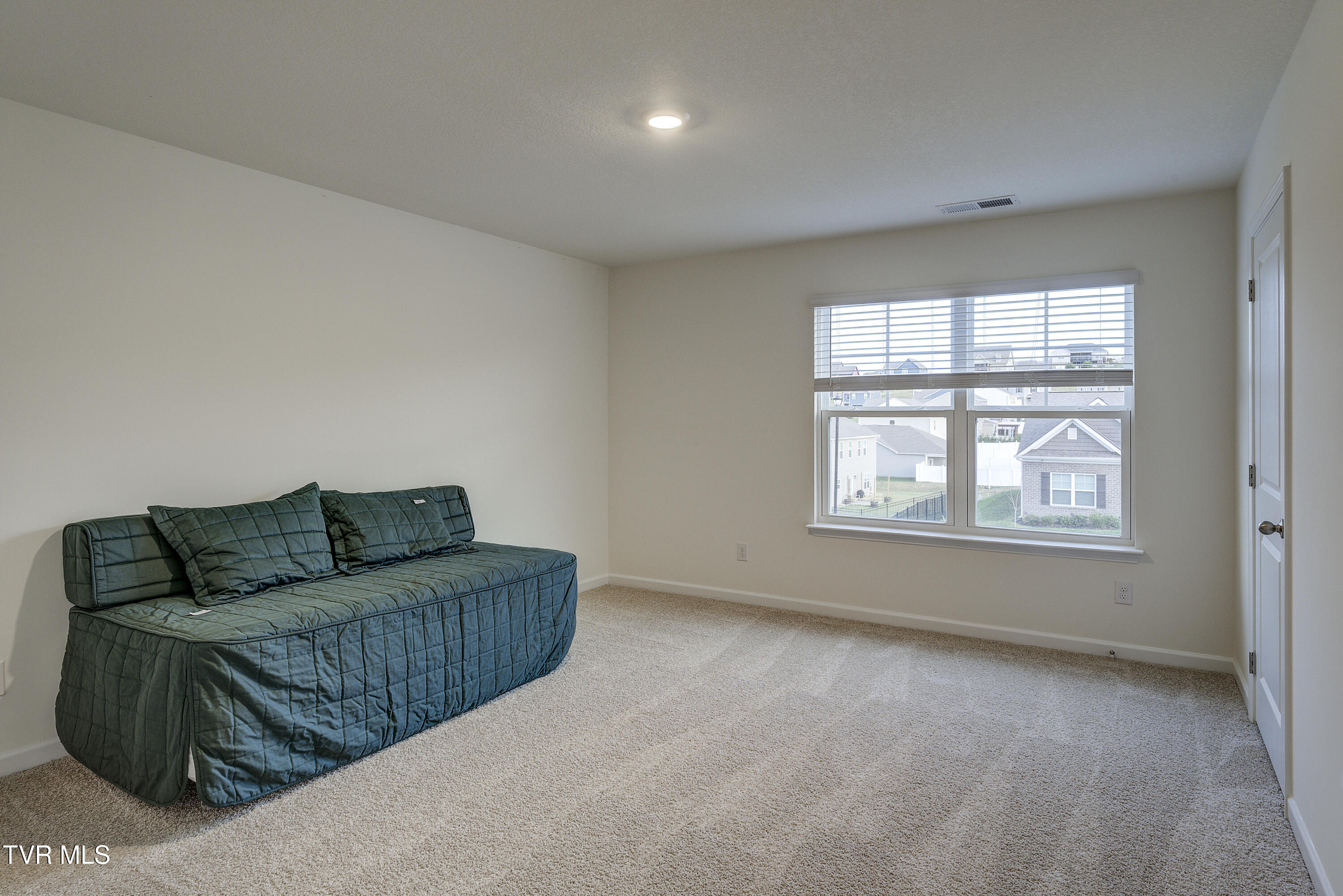 2472 Bridgeforth Crossing Kingsport, TN 37664 - Photo 35 of 69 Bridgeforth-32