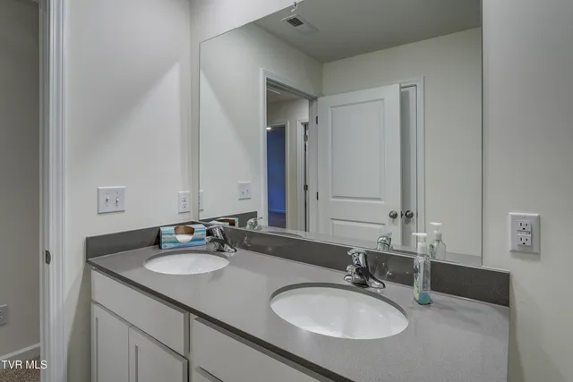 $392,700 | 2472 Bridgeforth Crossing, Kingsport, TN 37664