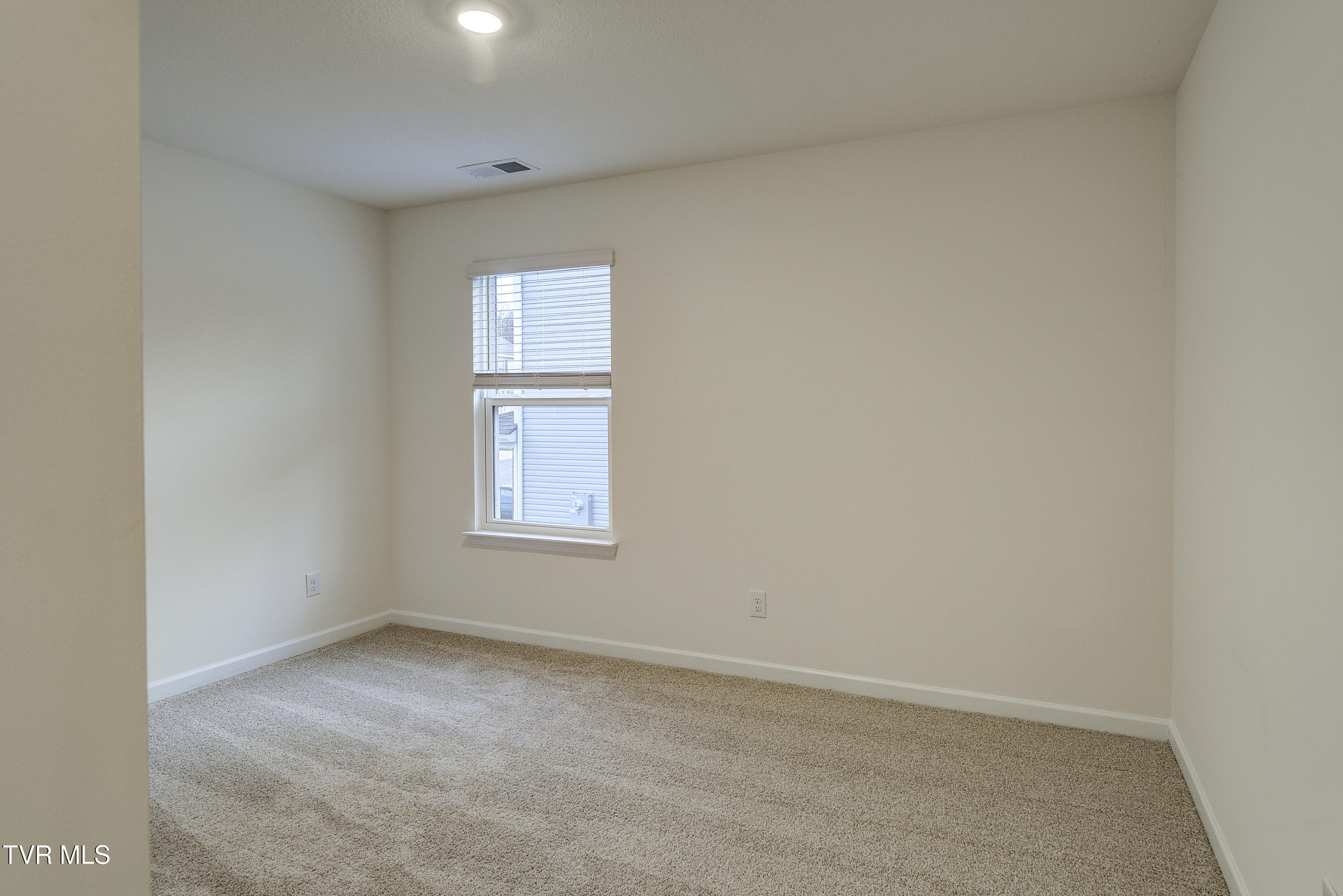 2472 Bridgeforth Crossing Kingsport, TN 37664 - Photo 50 of 69 Bridgeforth-47