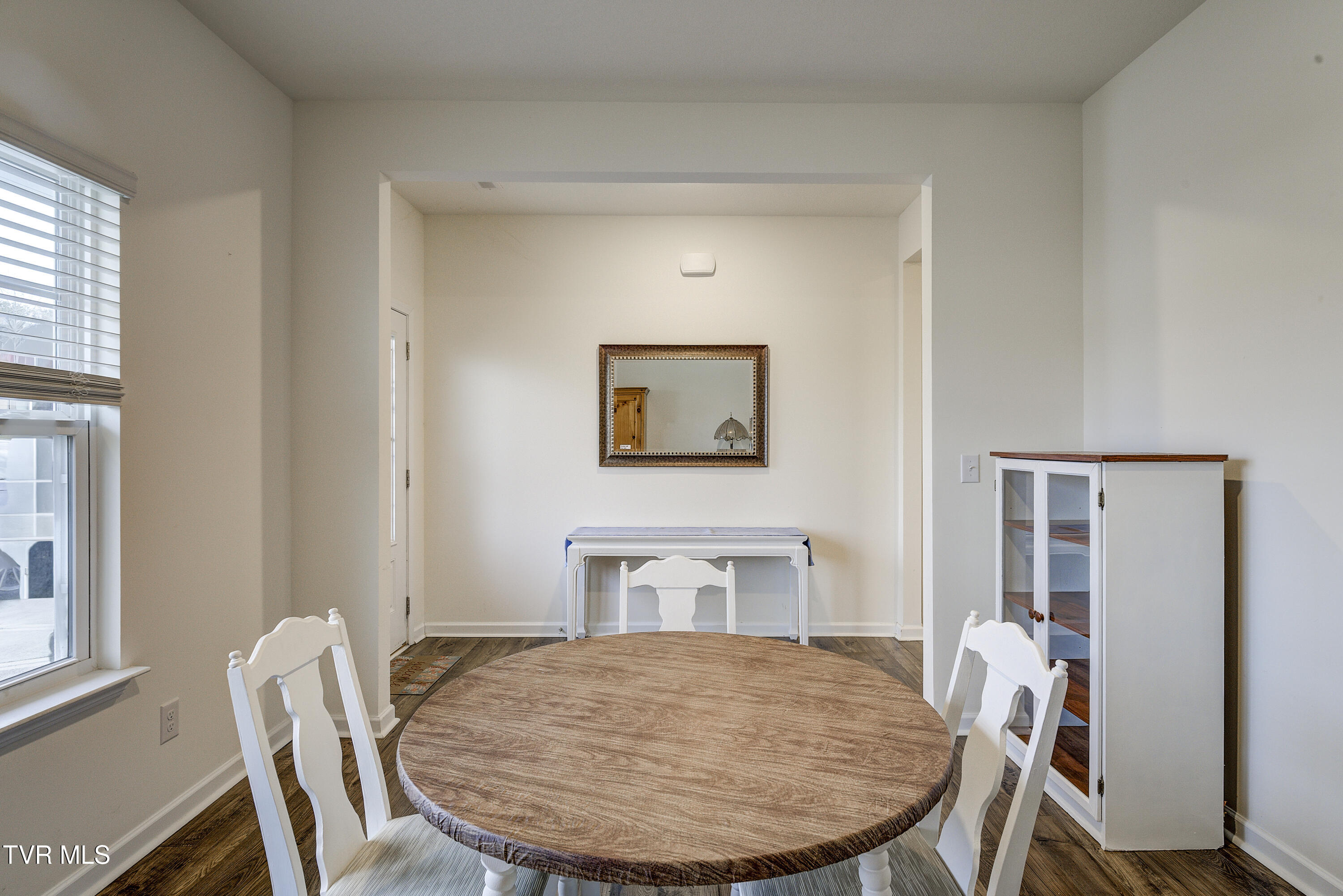 2472 Bridgeforth Crossing Kingsport, TN 37664 - Photo 6 of 69 Bridgeforth-3