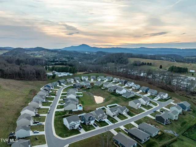 $392,700 | 2472 Bridgeforth Crossing, Kingsport, TN 37664