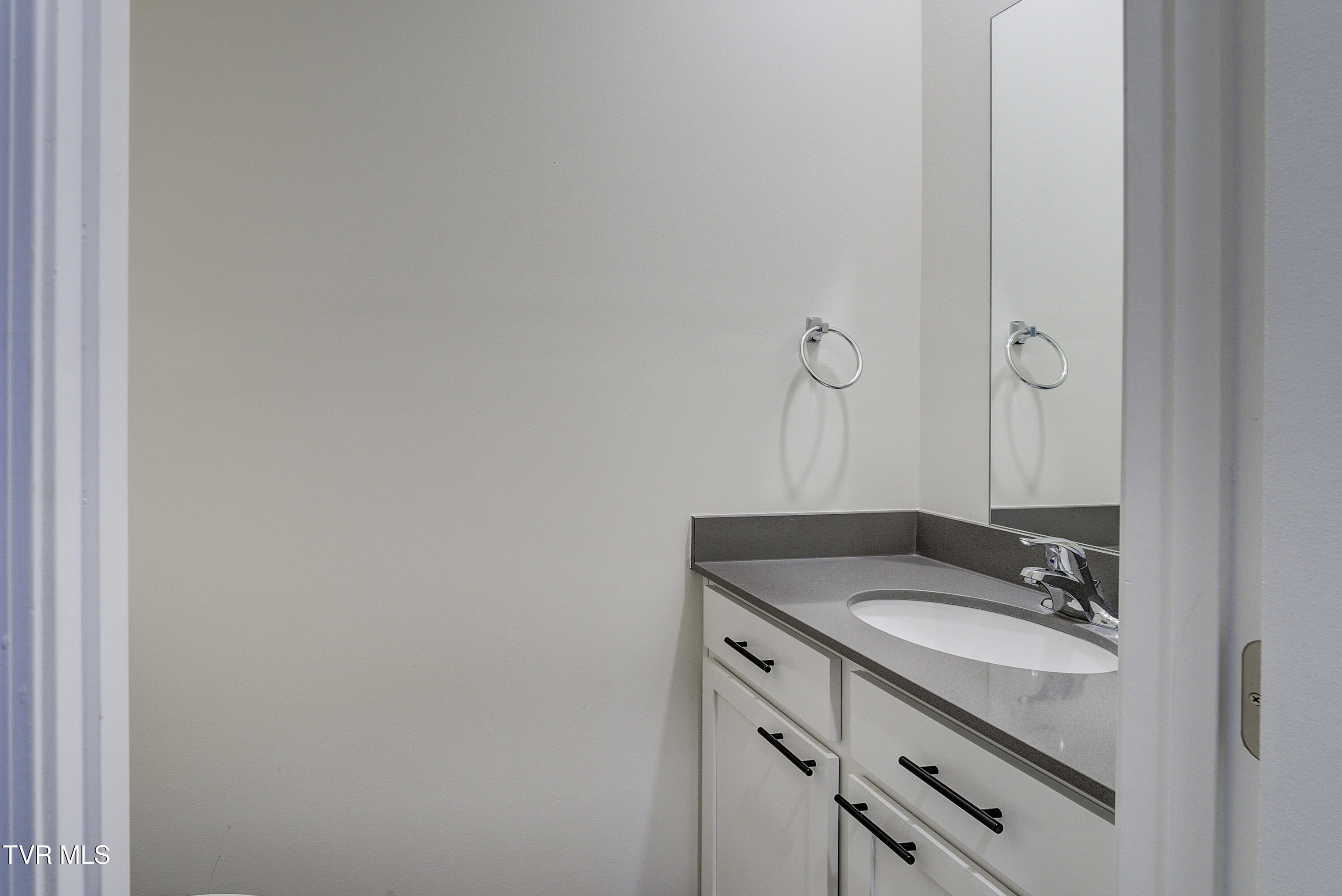 2472 Bridgeforth Crossing Kingsport, TN 37664 - Photo 9 of 69 Bridgeforth-6