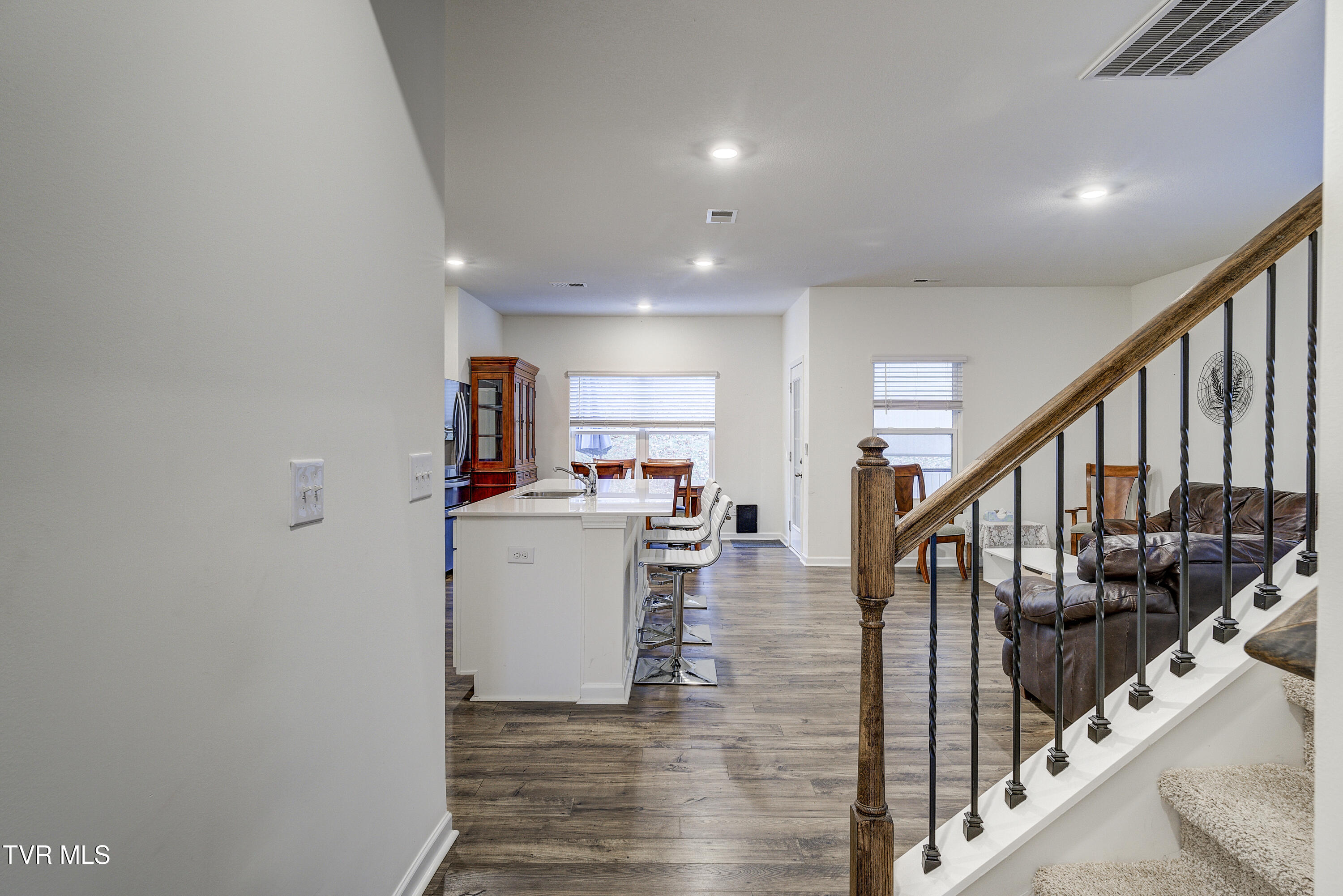 2472 Bridgeforth Crossing Kingsport, TN 37664 - Photo 10 of 69 Bridgeforth-7