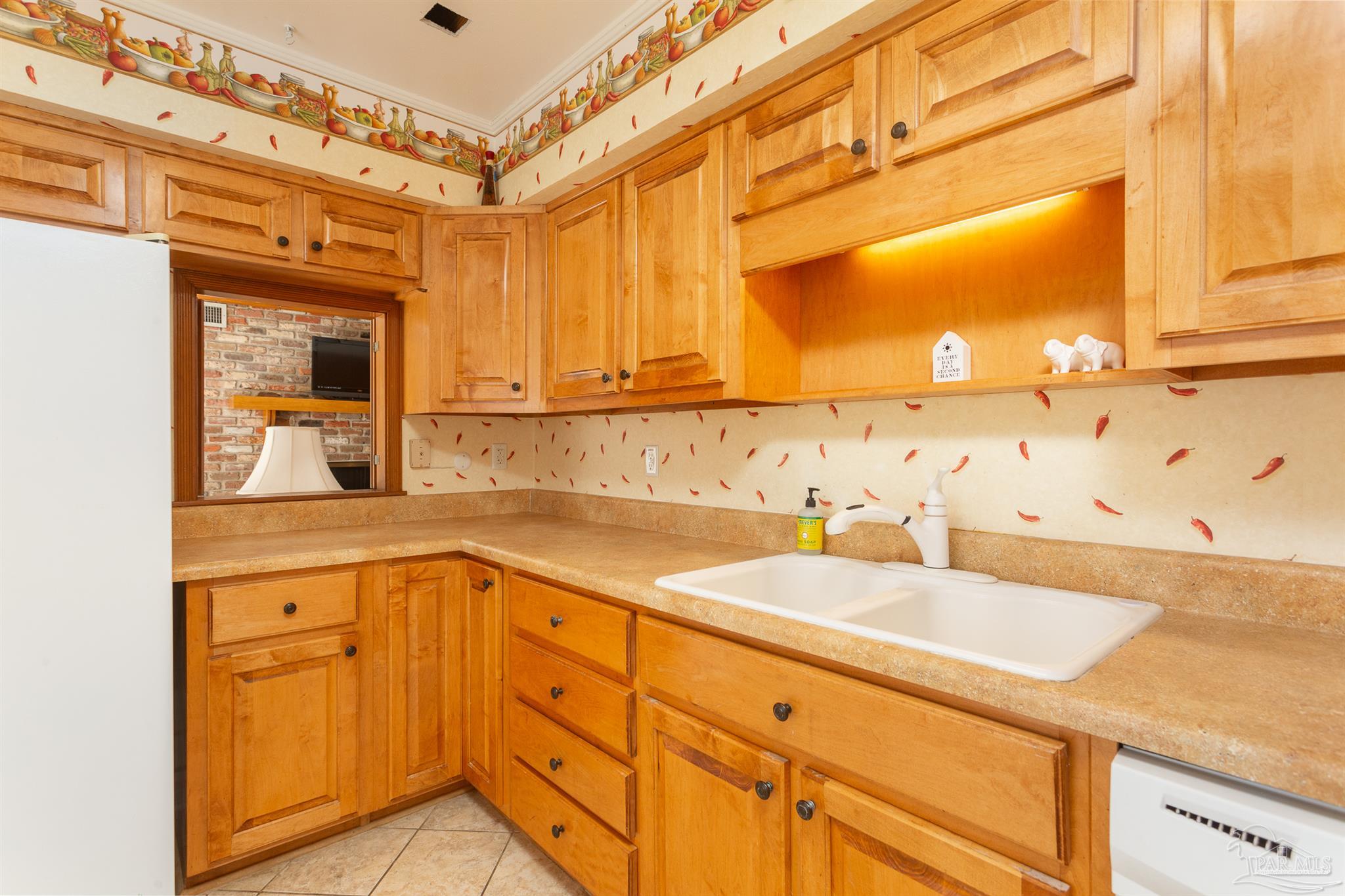 3141 Runnymede Road Pensacola, FL 32504 - Photo 8 of 39 Gallery Image 8