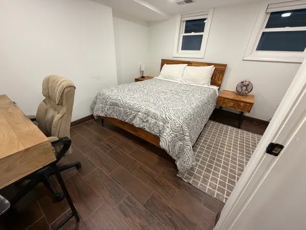 $3,500 | 1805 West Cuyler Avenue, Unit G, Chicago, IL 60613
